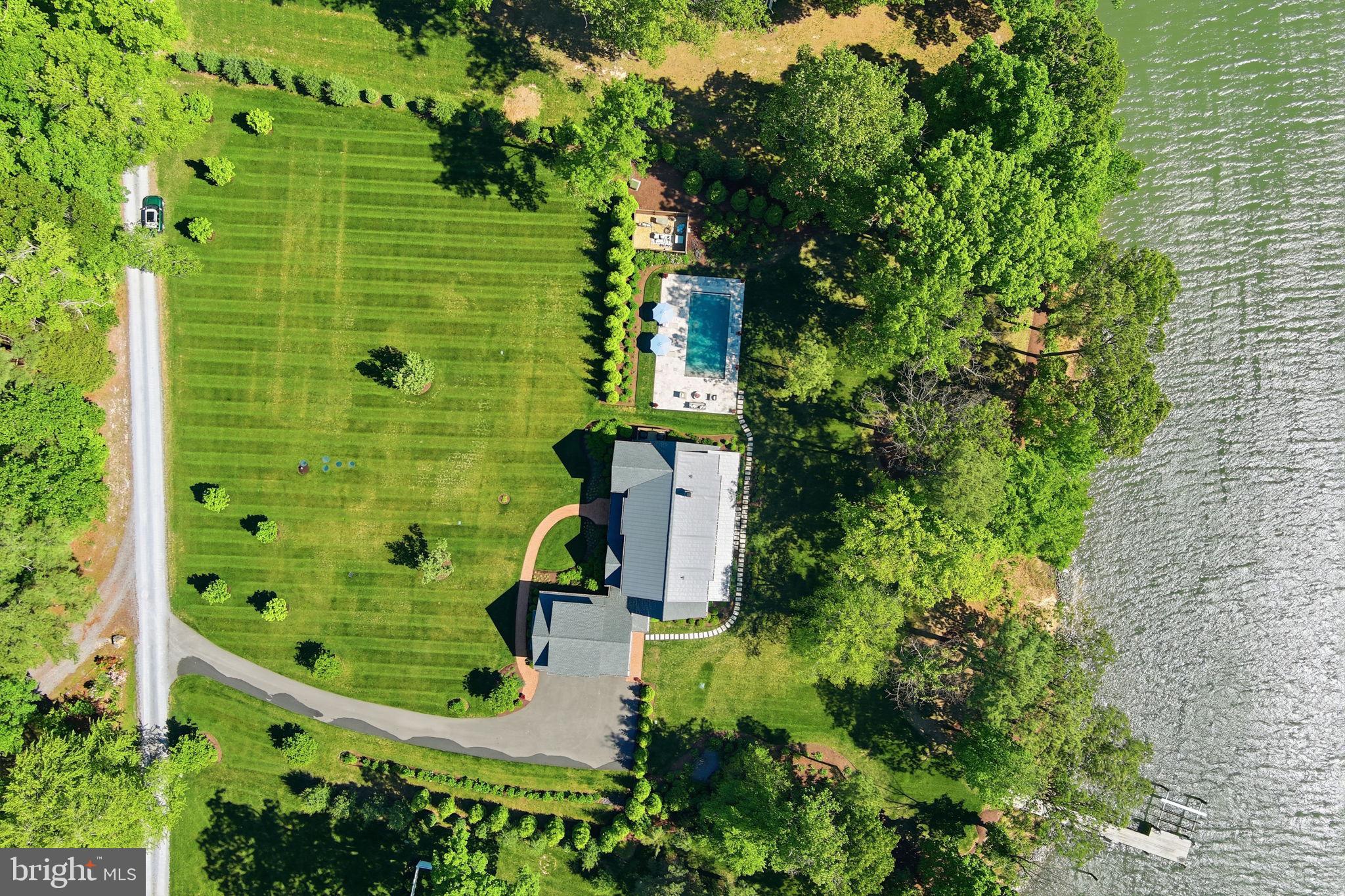 EASTON - Residential