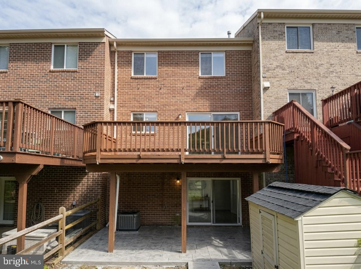 HINES ESTATES - Residential