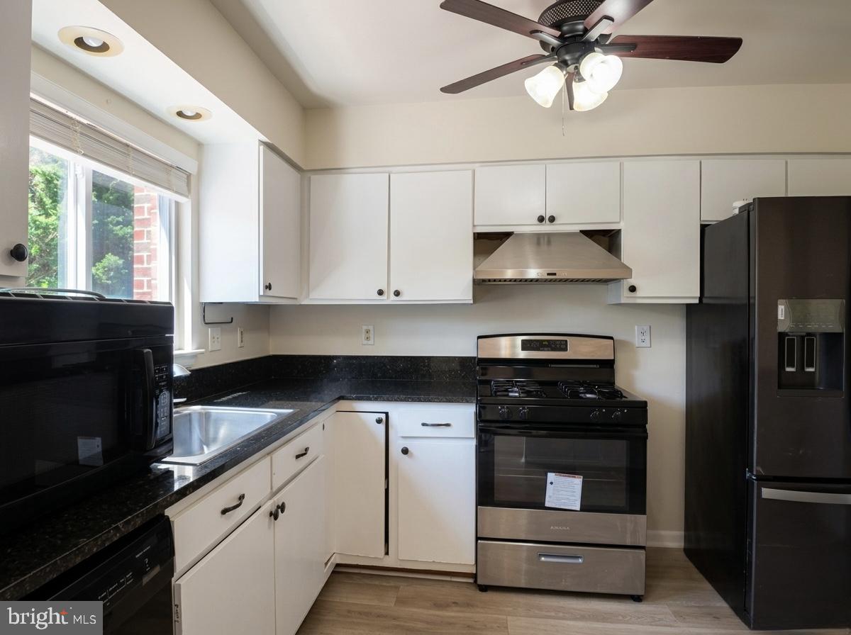 HINES ESTATES - Residential