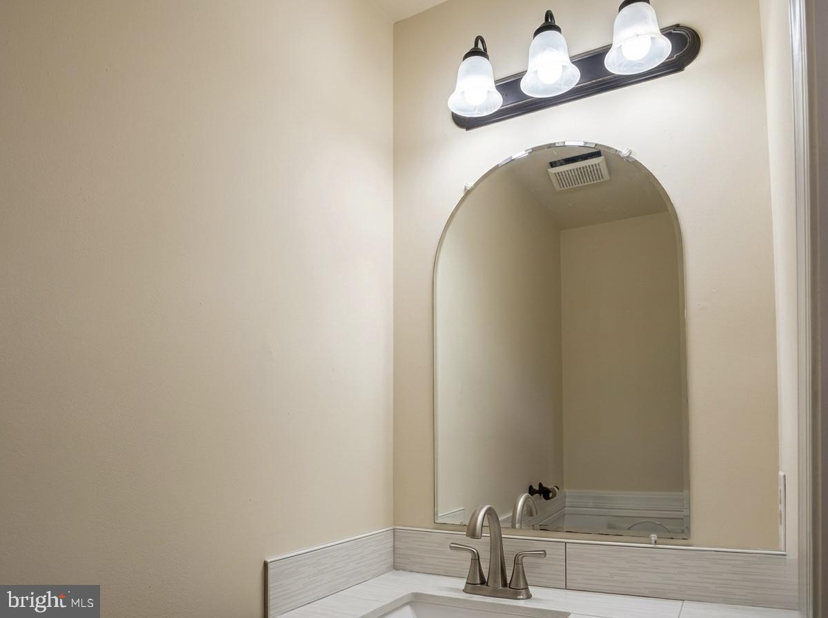 HINES ESTATES - Residential