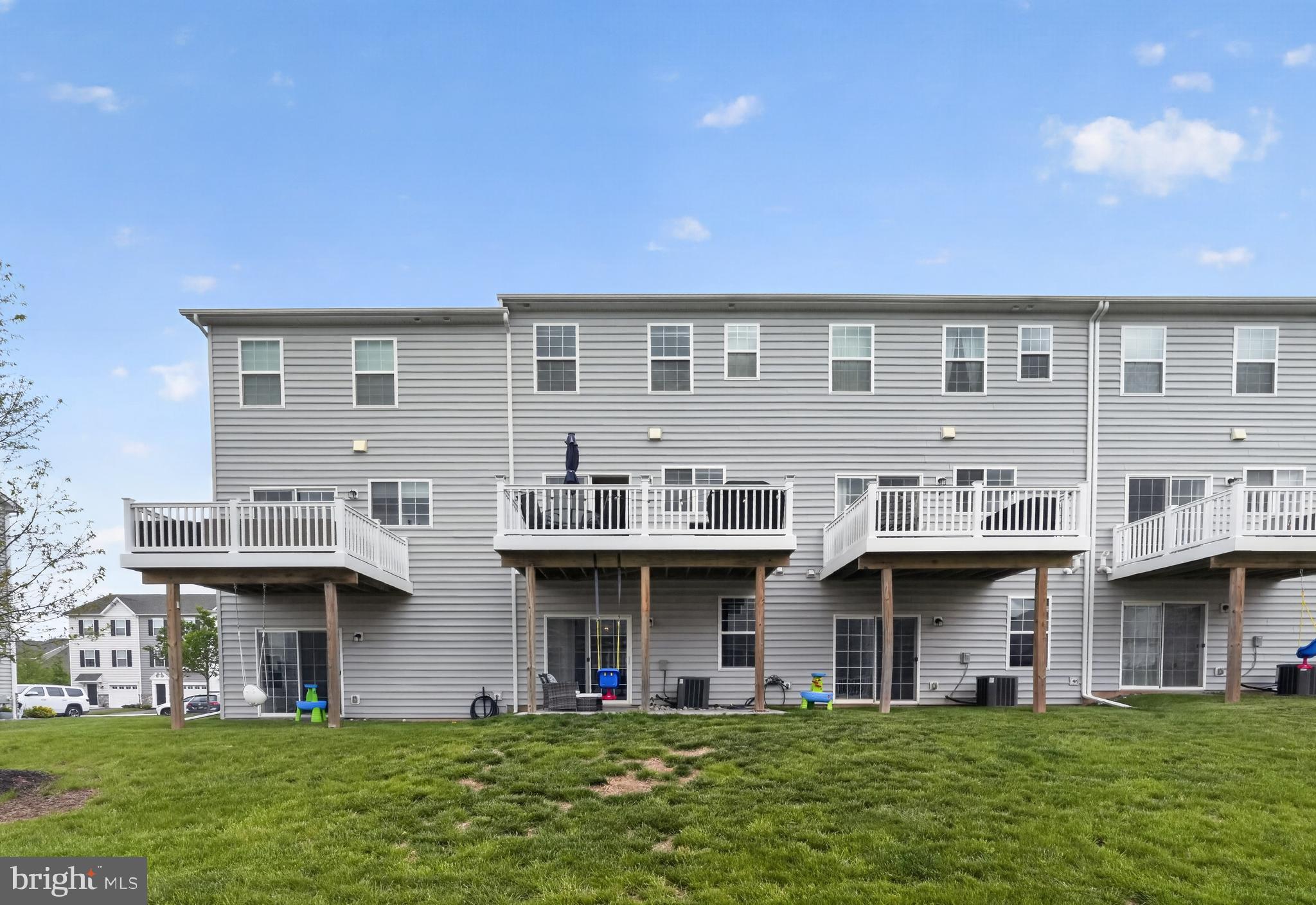 ENCLAVE AT RIDGEWOOD - Residential