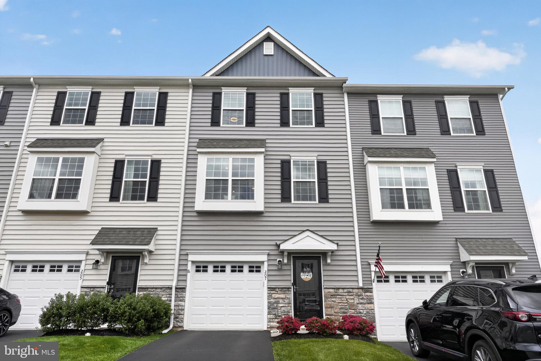 ENCLAVE AT RIDGEWOOD - Residential