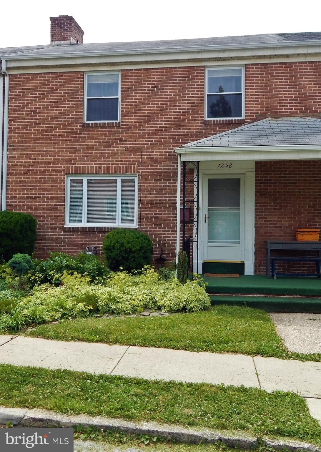 Well cared for townhouse in York City Schools. Sprawl out in this spacious home featuring;  Hardwood floors, Off street Parking, Over-sized bedrooms, Stainless steel appliances, Private Back yard, and plenty of storage. It won't disappoint!