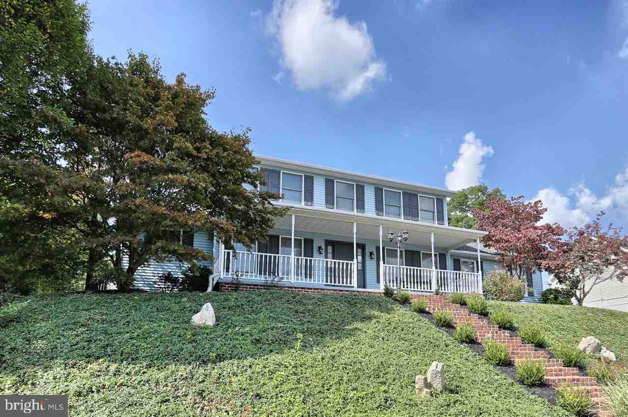 FAIRWAY ESTATES - Residential