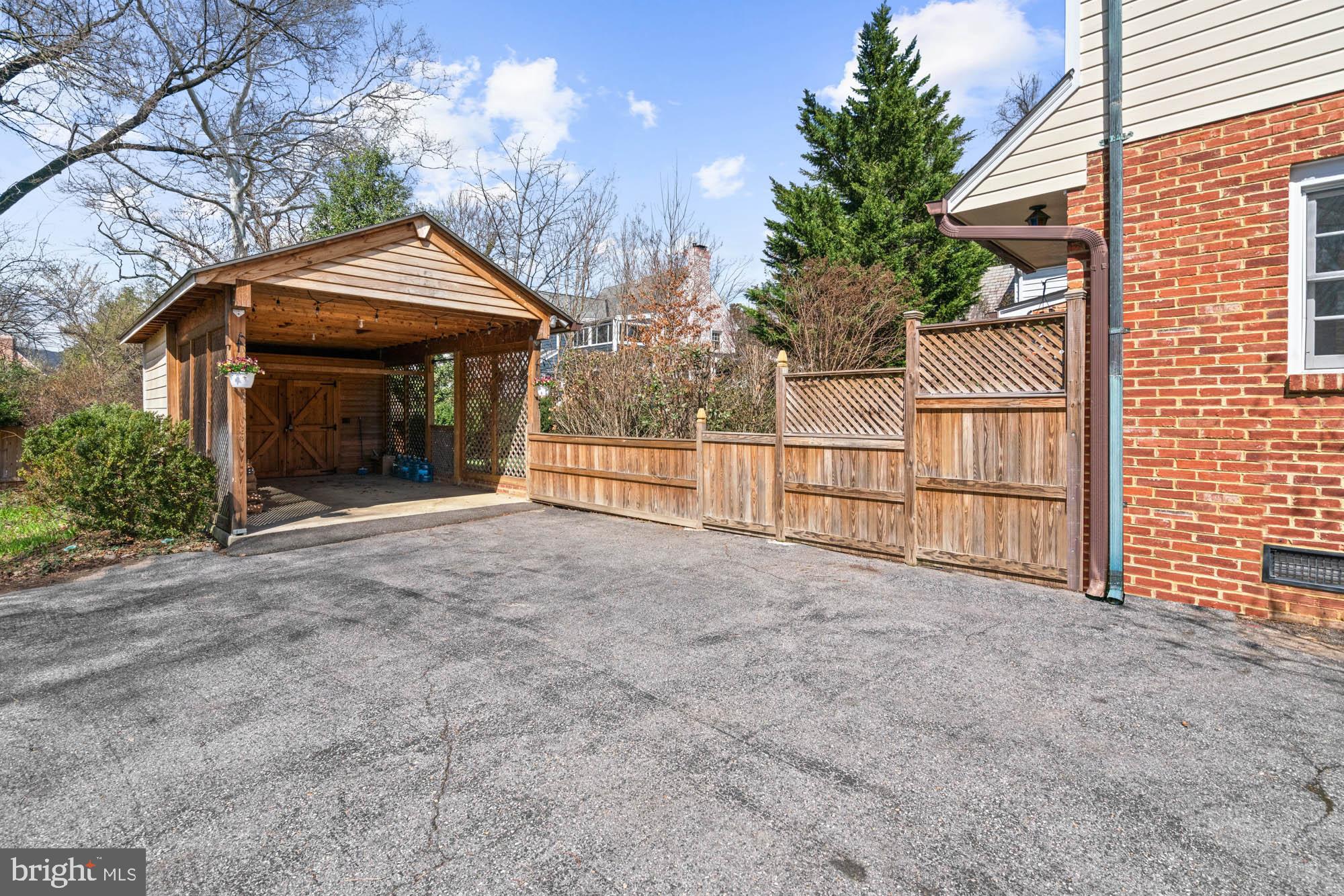 WESTGATE - Residential