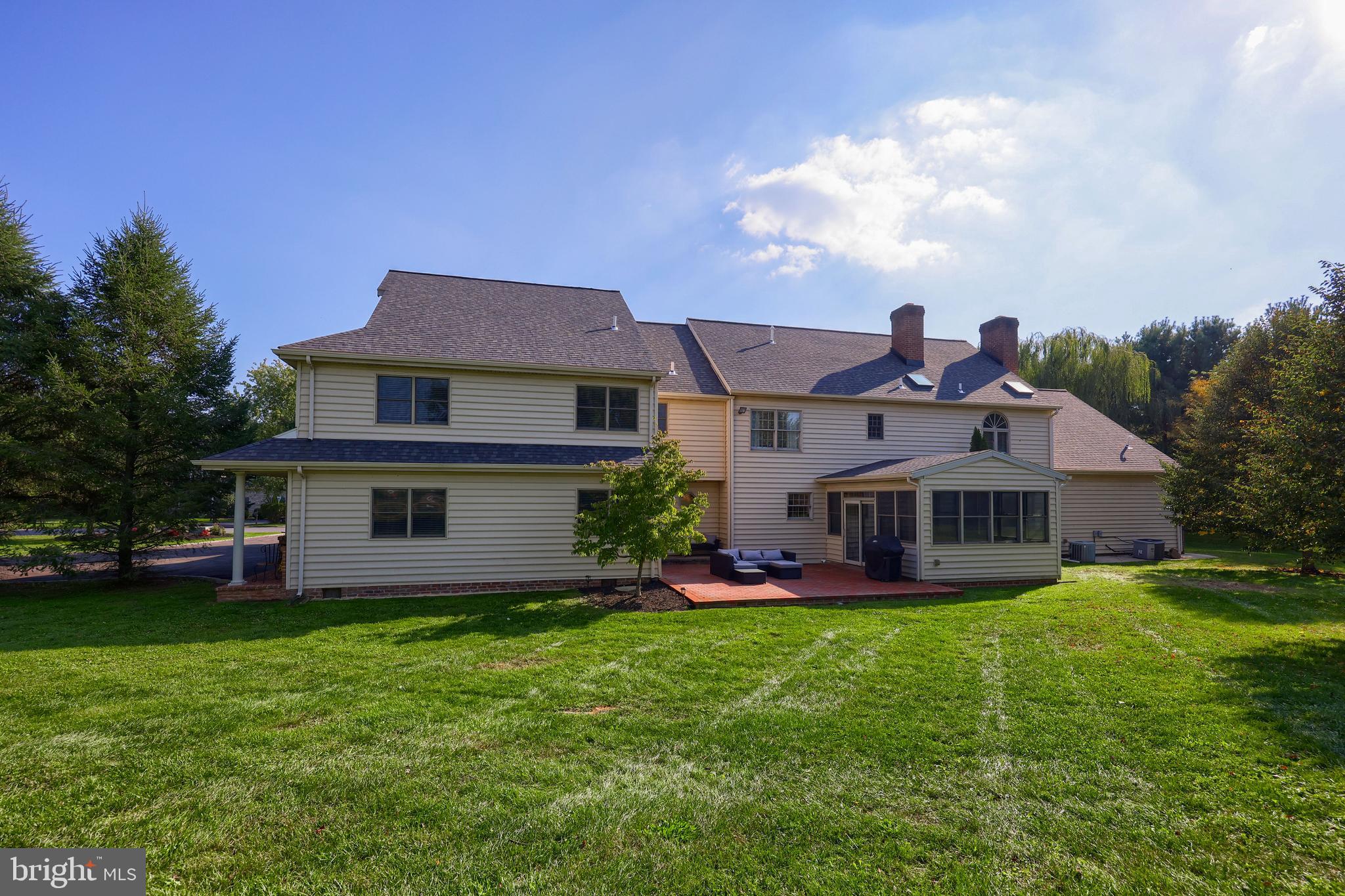 STONEHENGE - Residential