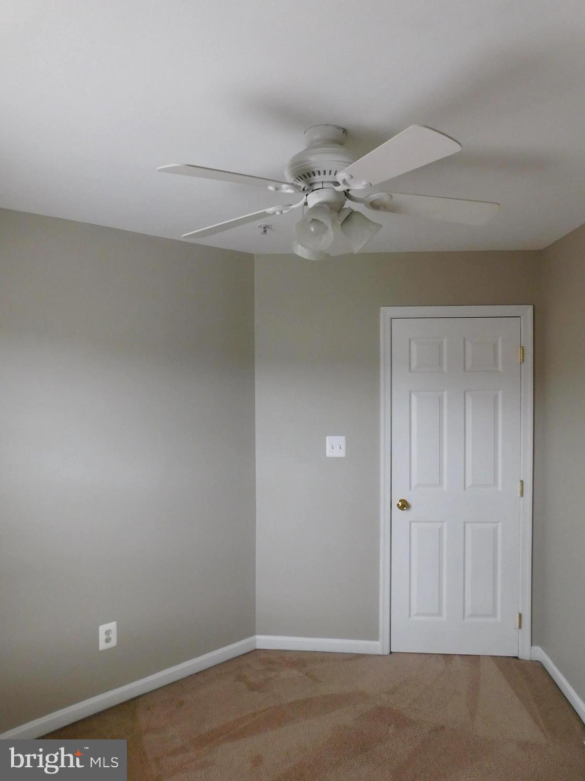 HOLLY WOODS - Residential