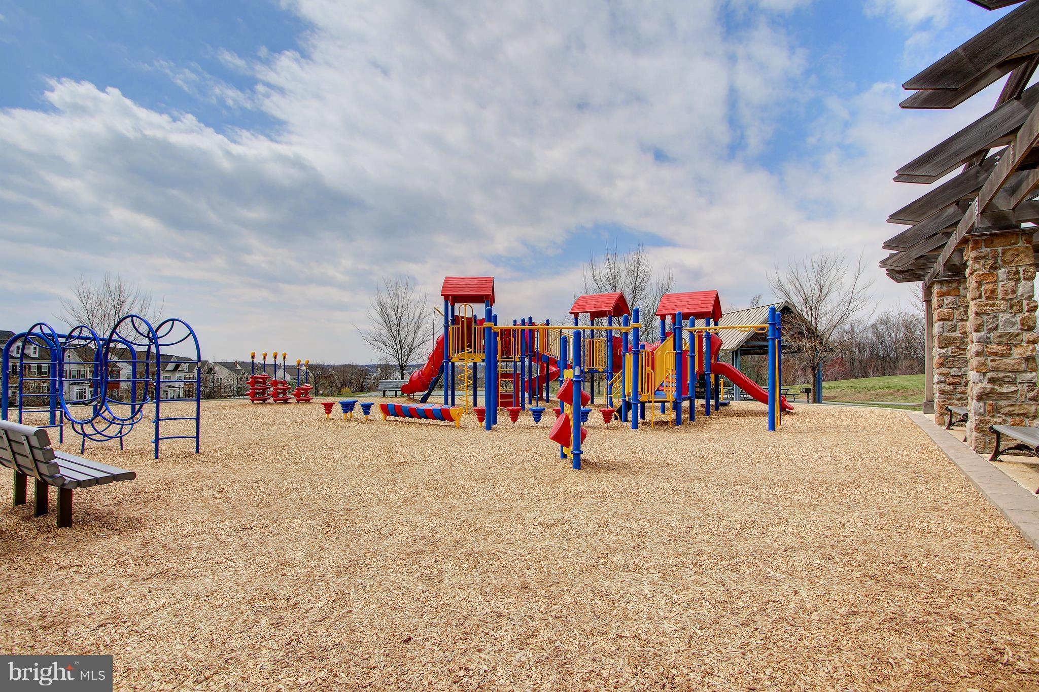 GREENWAY VILLAGE - Residential
