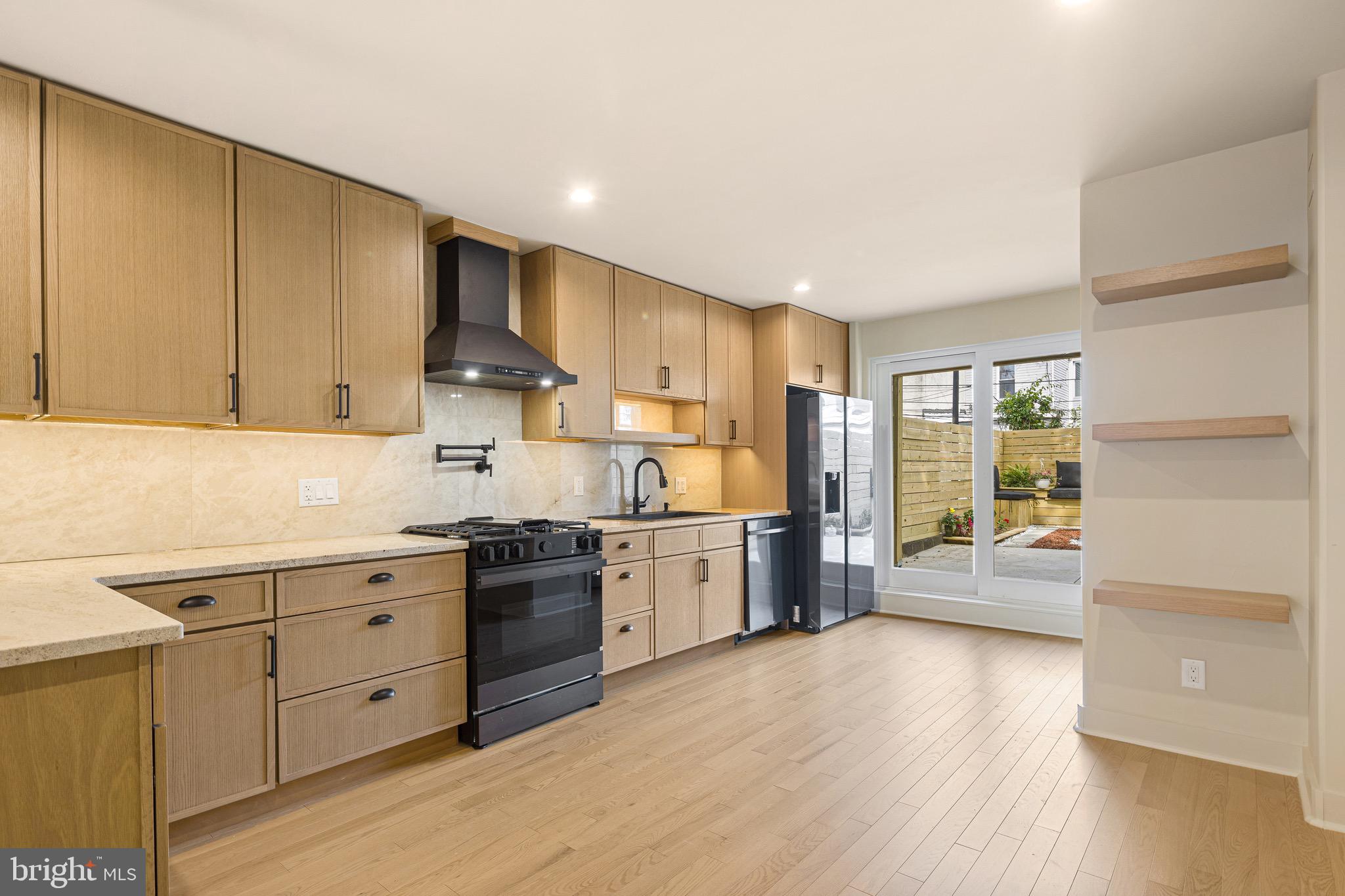 RICHMOND - Residential