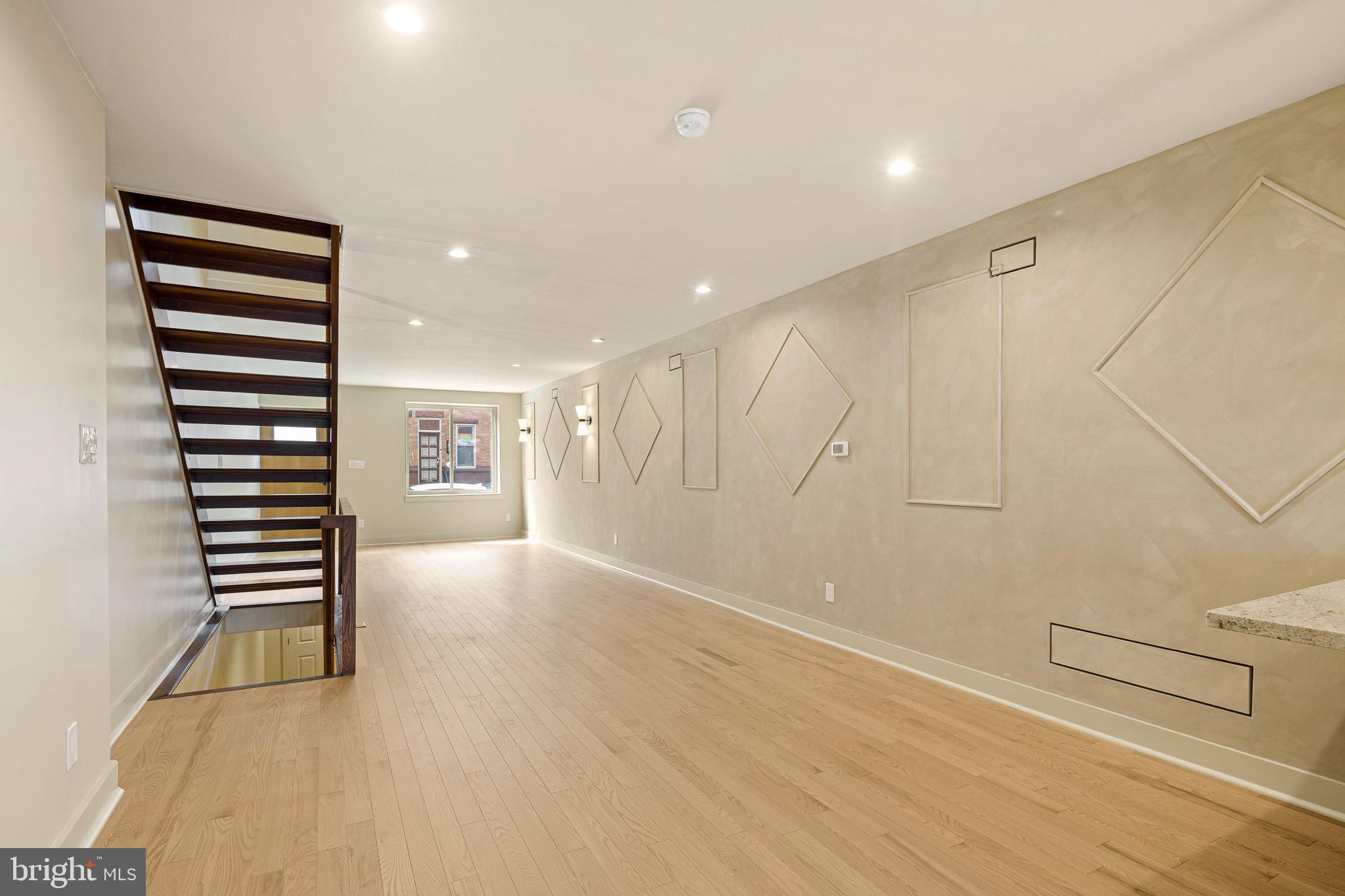 RICHMOND - Residential