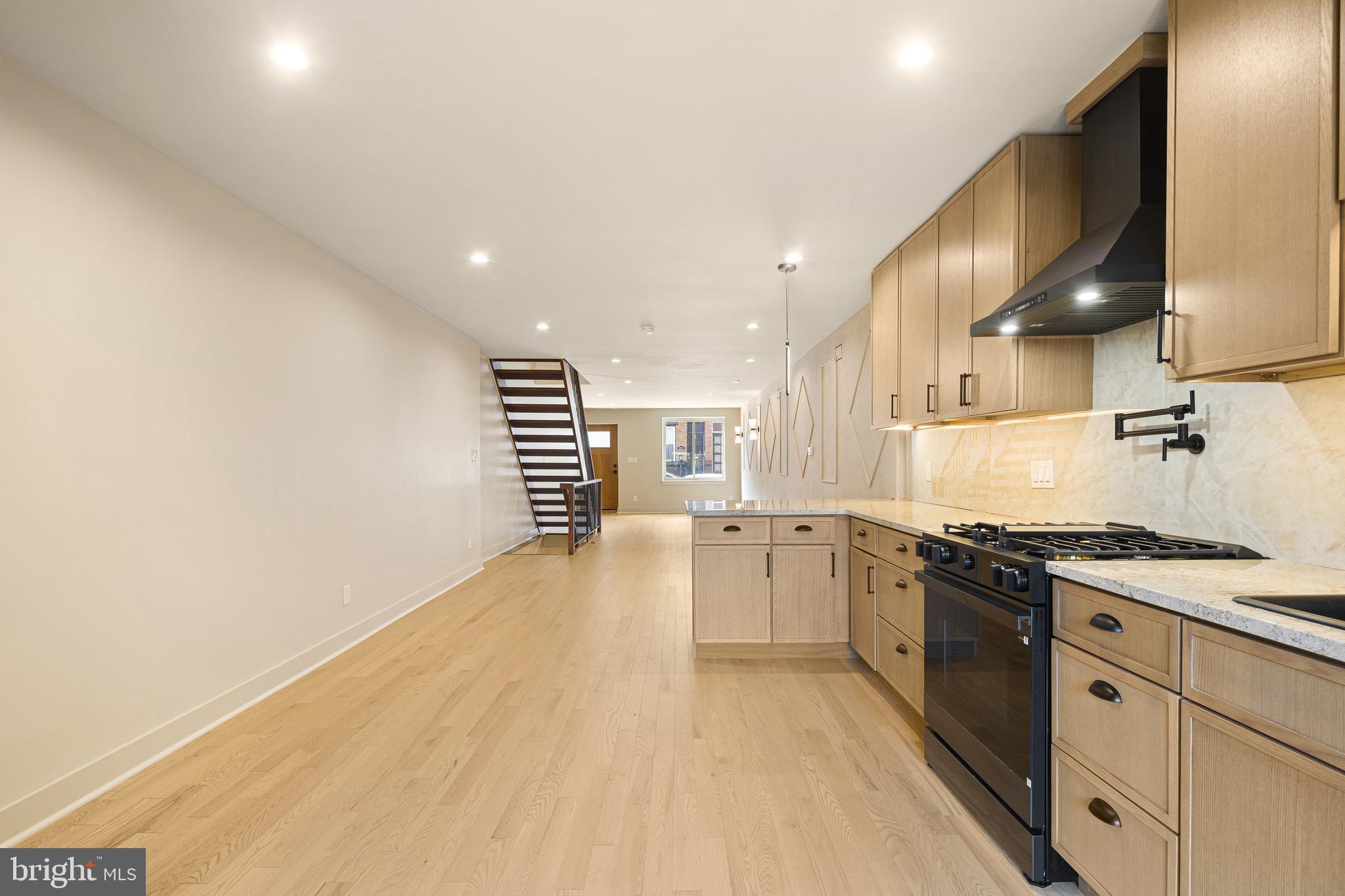 RICHMOND - Residential