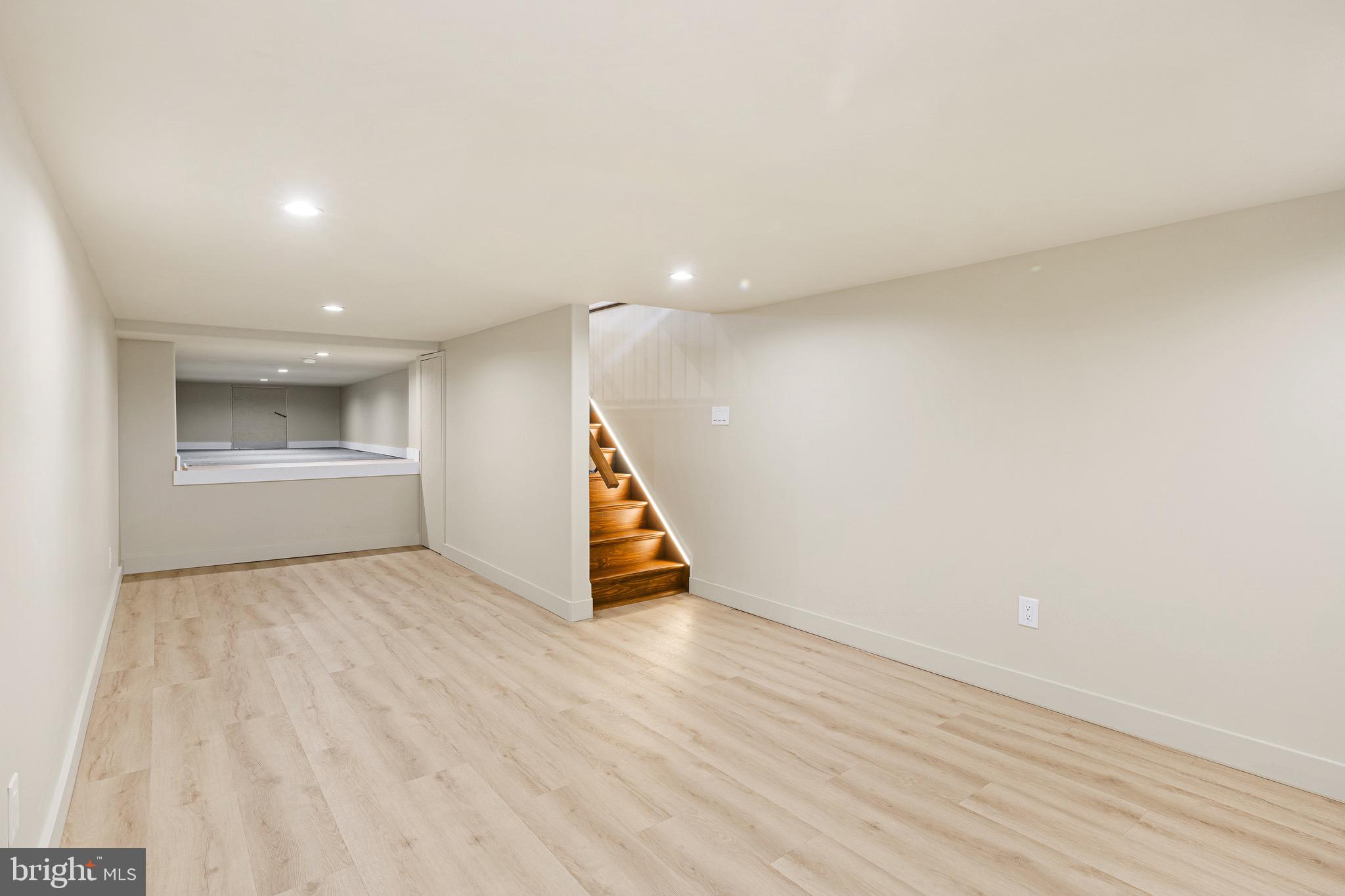 RICHMOND - Residential