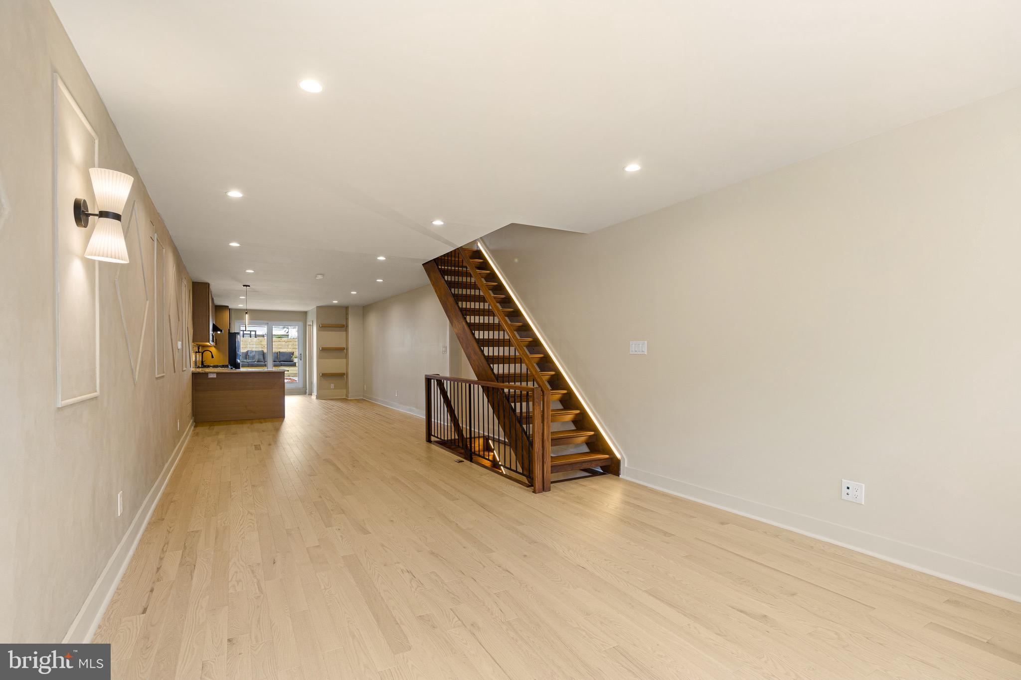 RICHMOND - Residential