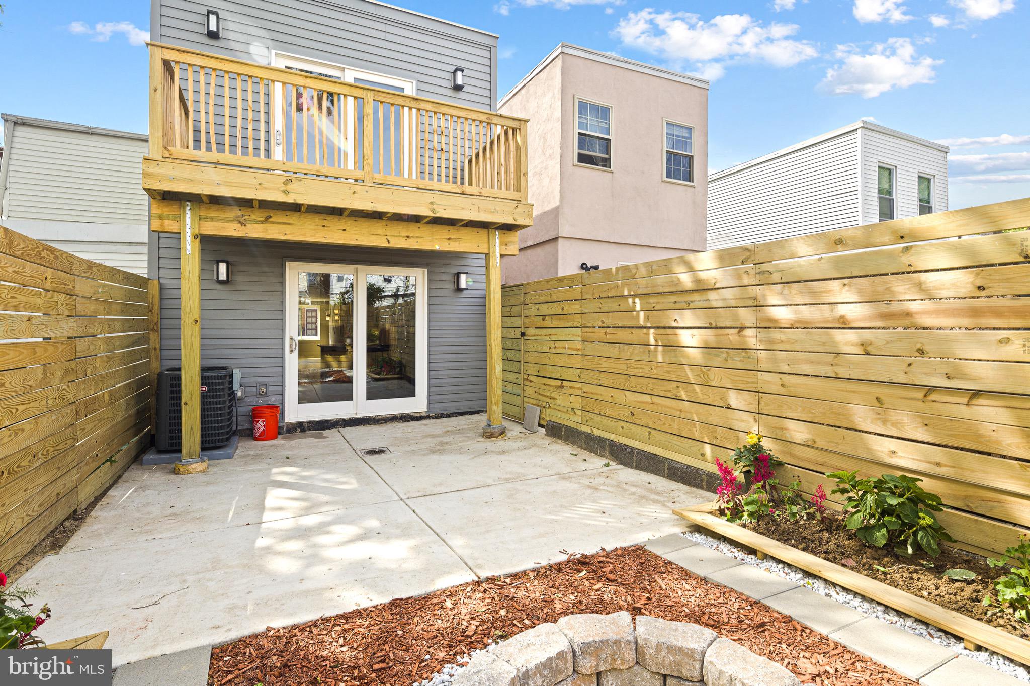 RICHMOND - Residential