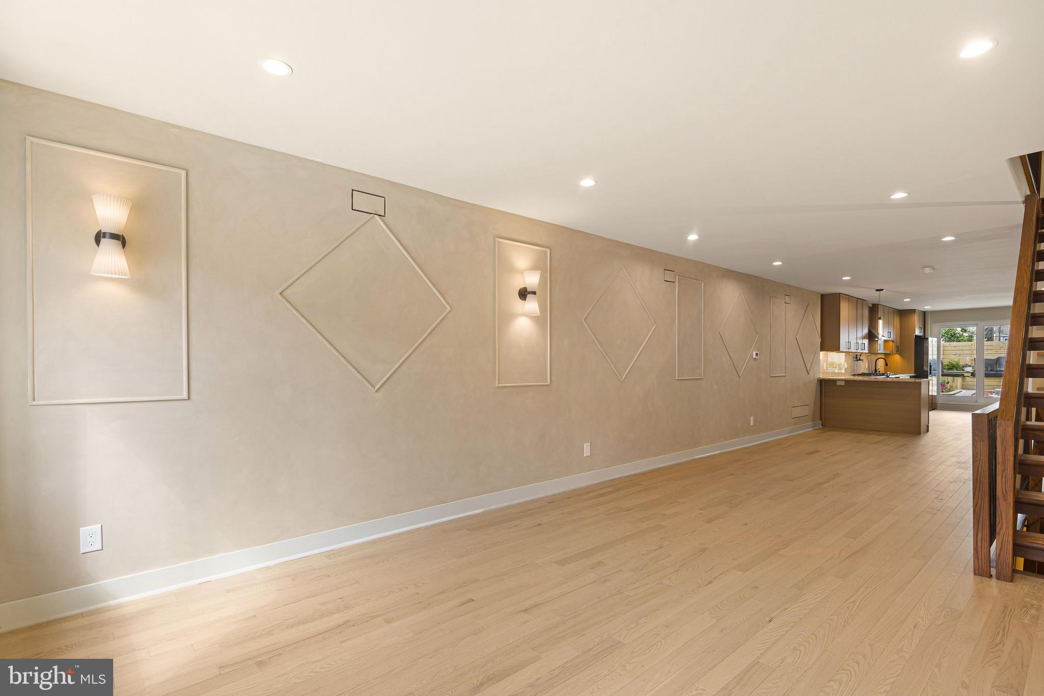 RICHMOND - Residential