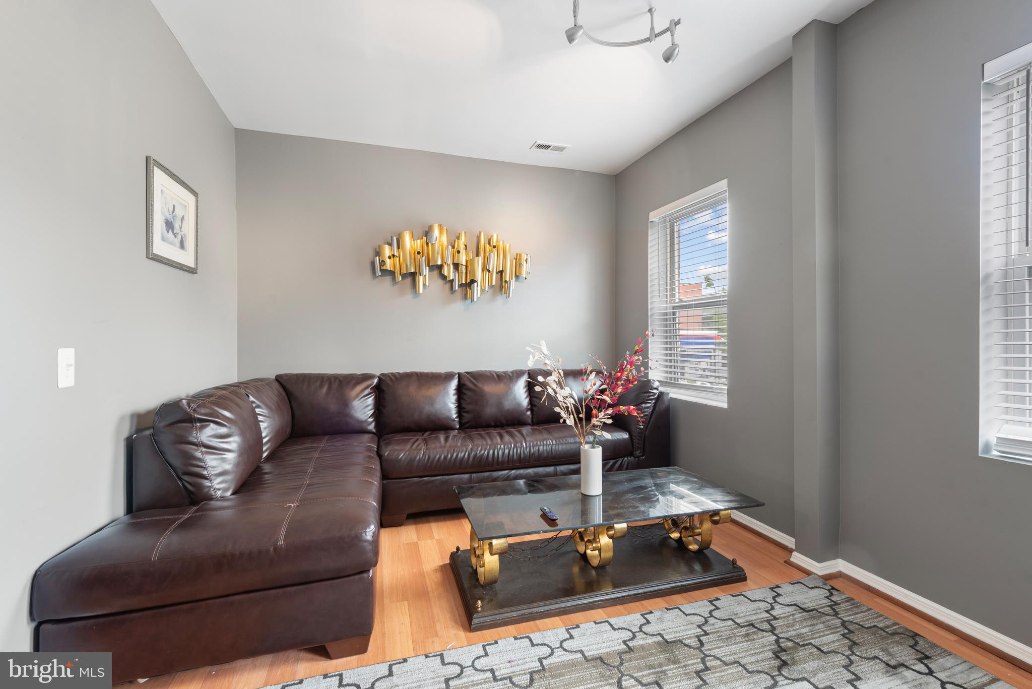 STATION NORTH ARTS DISTRICT - Residential Income