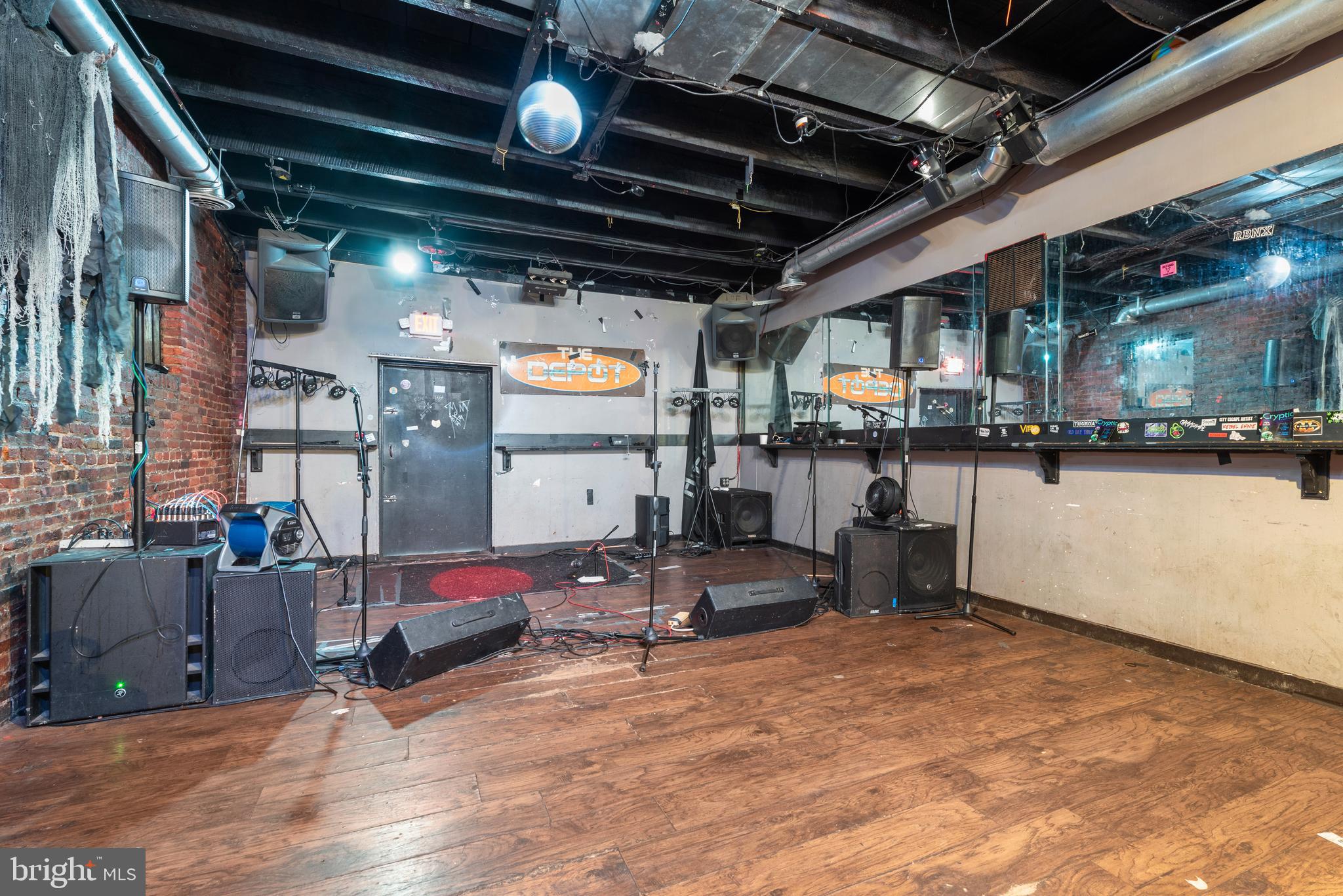 STATION NORTH ARTS DISTRICT - Residential Income