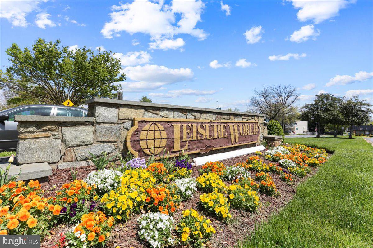 LEISURE WORLD - Residential