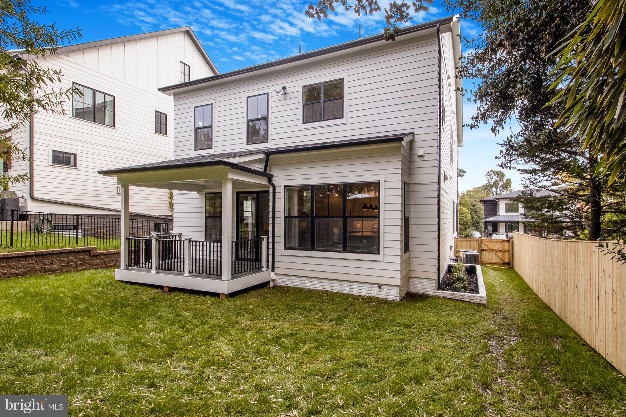 ARLINGTON - Residential