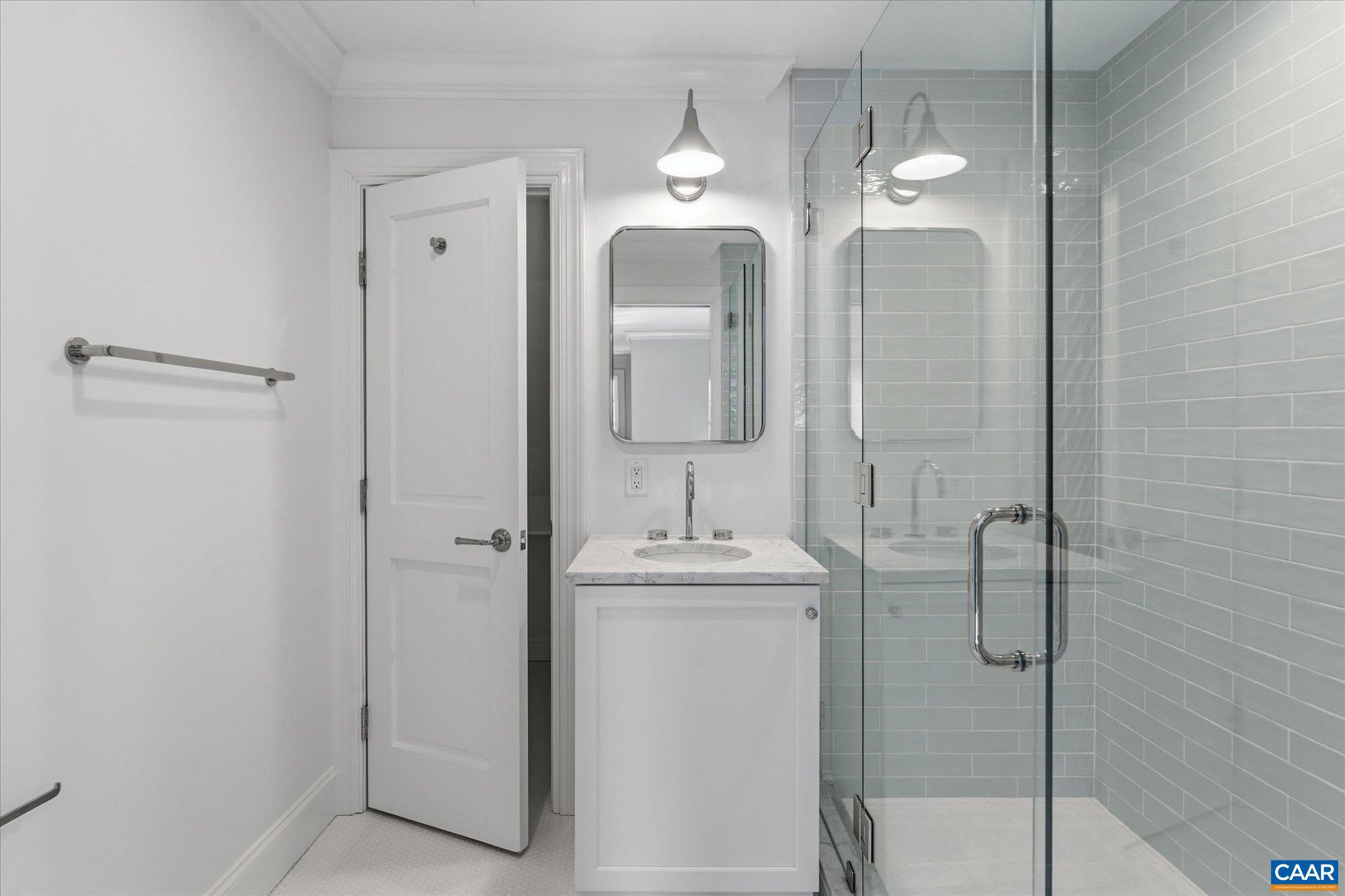 KESWICK ESTATE - Residential Lease
