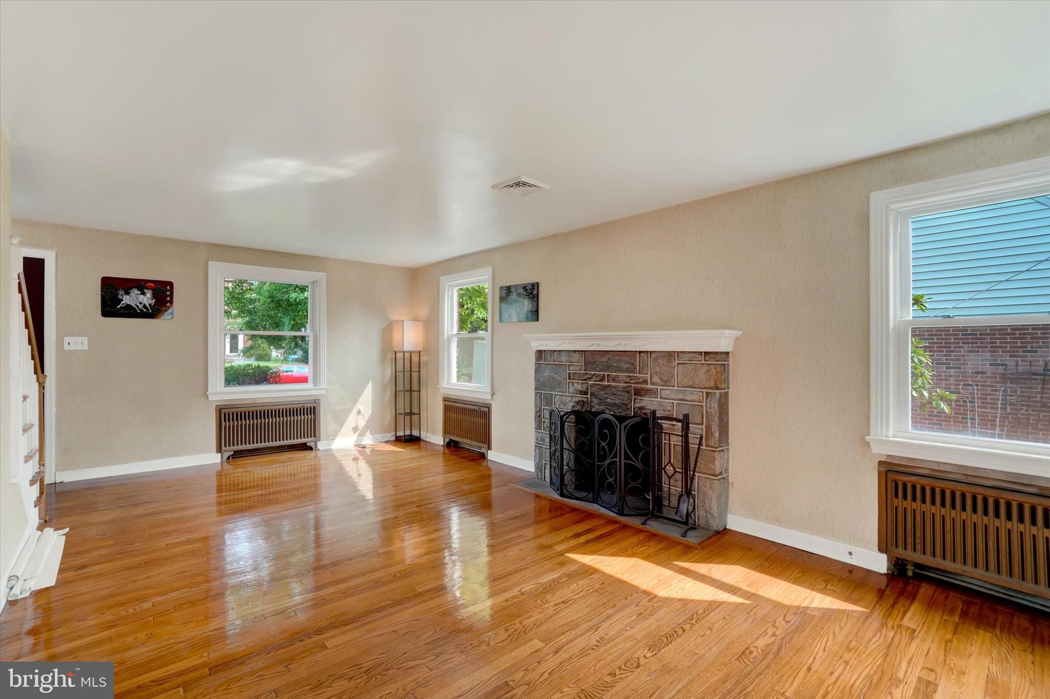 GRANDVIEW HEIGHTS - Residential