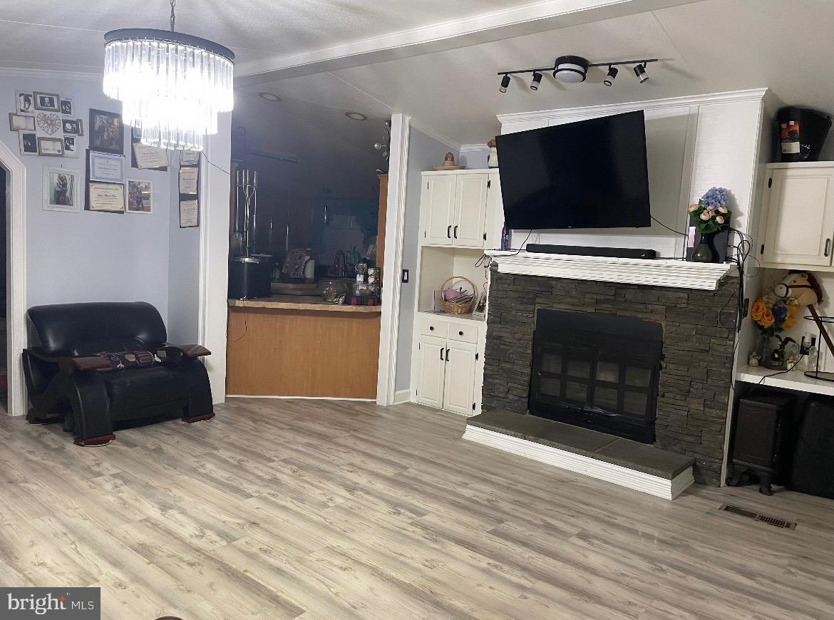 LOTHIAN ESTATES - Residential