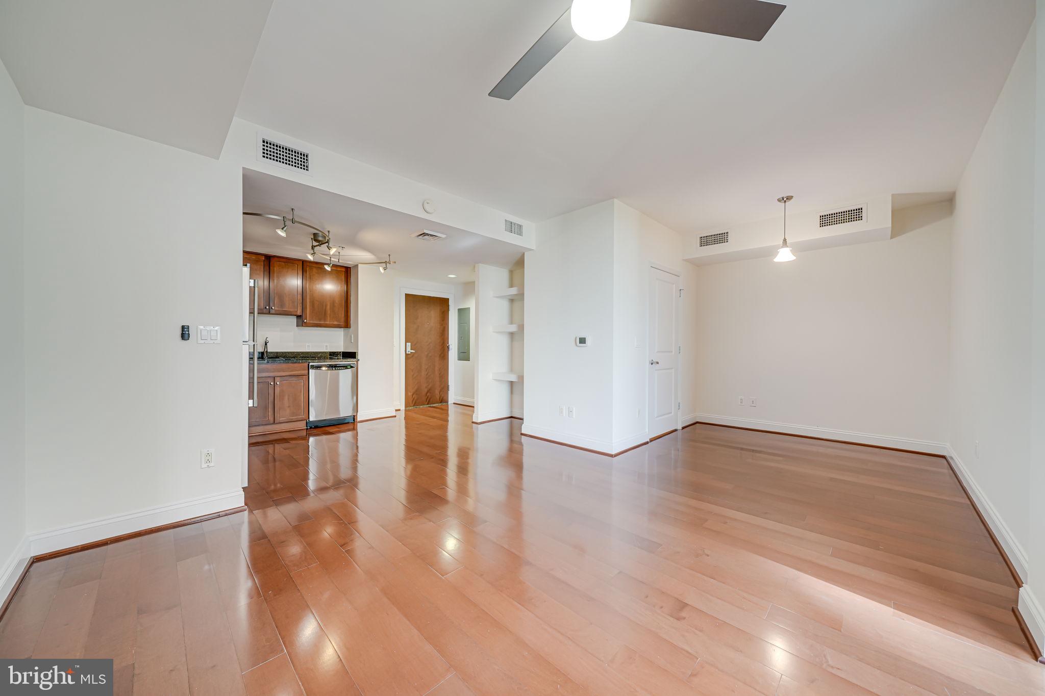 CLARENDON - Residential