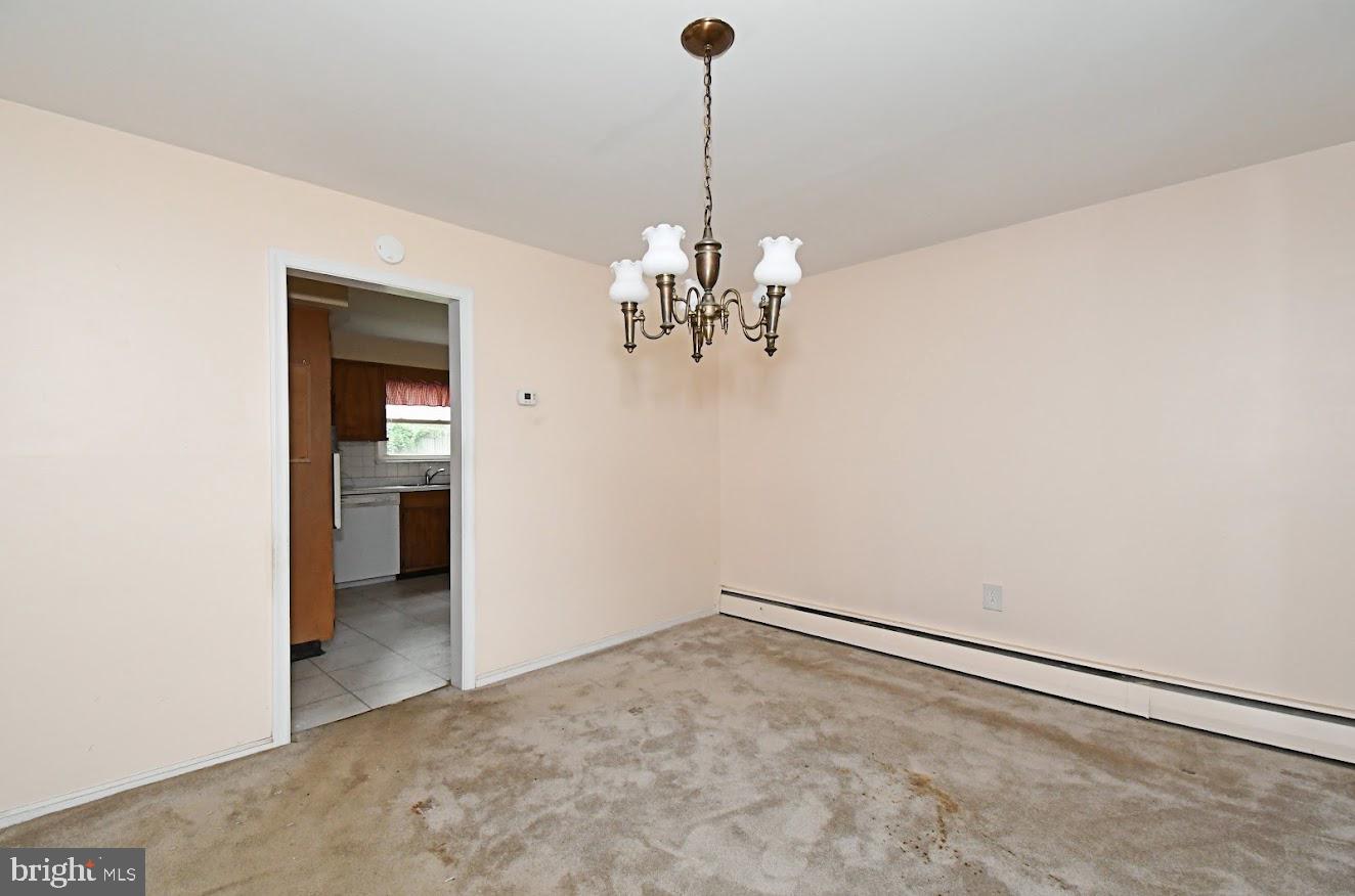 CRESTWYCK - Residential
