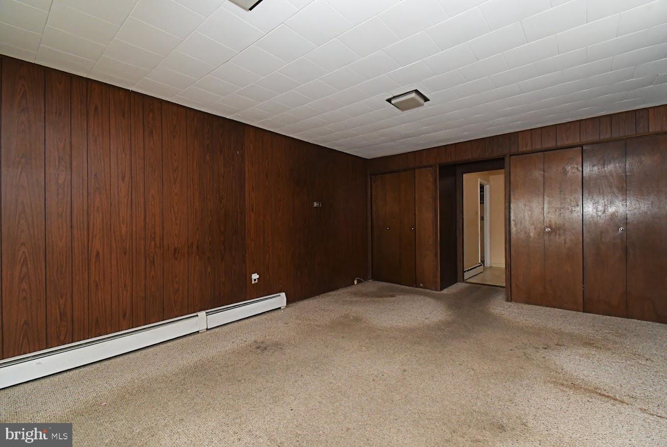 CRESTWYCK - Residential