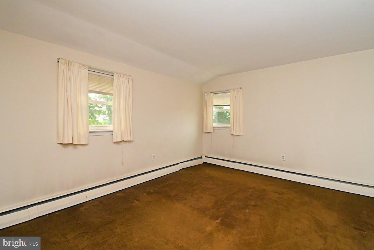 CRESTWYCK - Residential