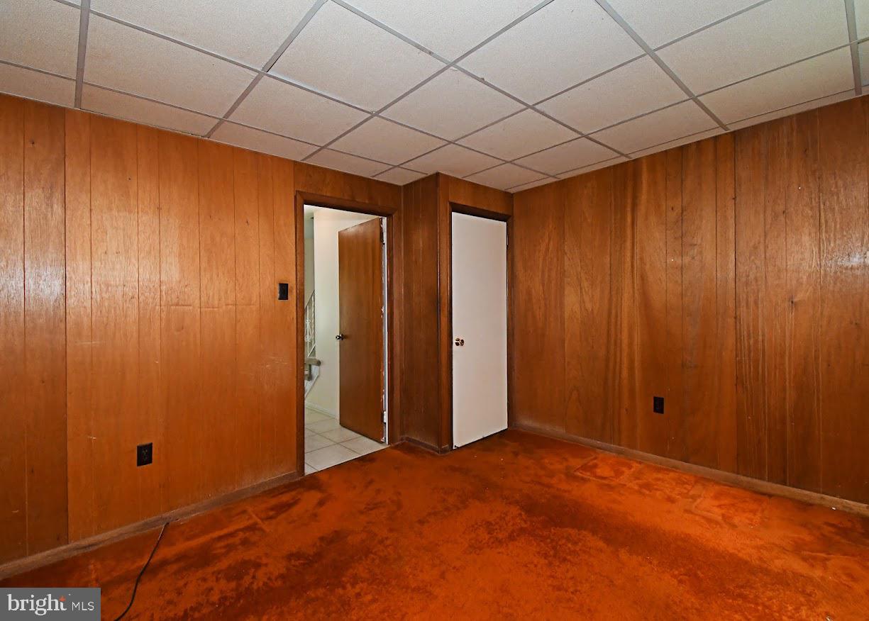 CRESTWYCK - Residential