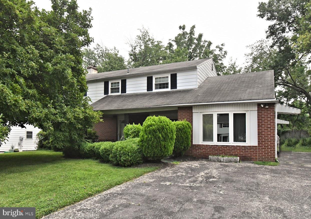 CRESTWYCK - Residential