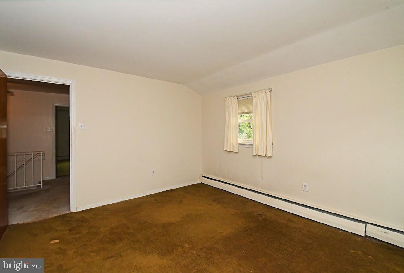 CRESTWYCK - Residential