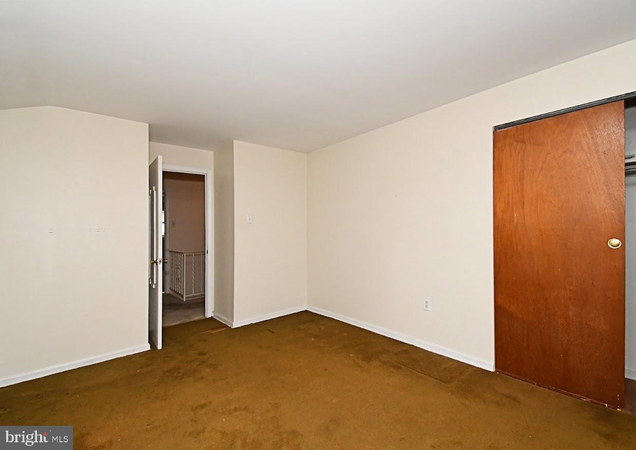 CRESTWYCK - Residential