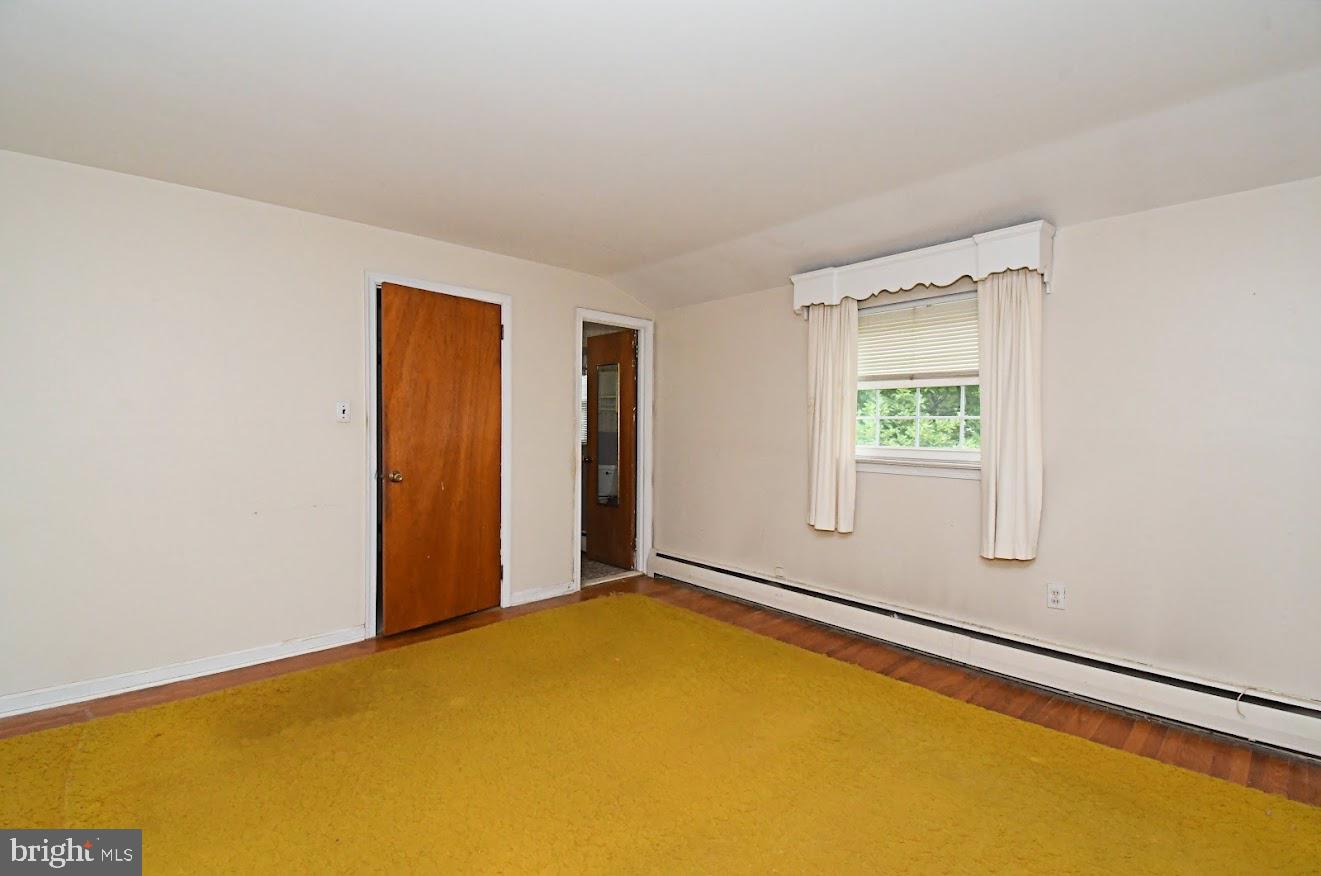 CRESTWYCK - Residential