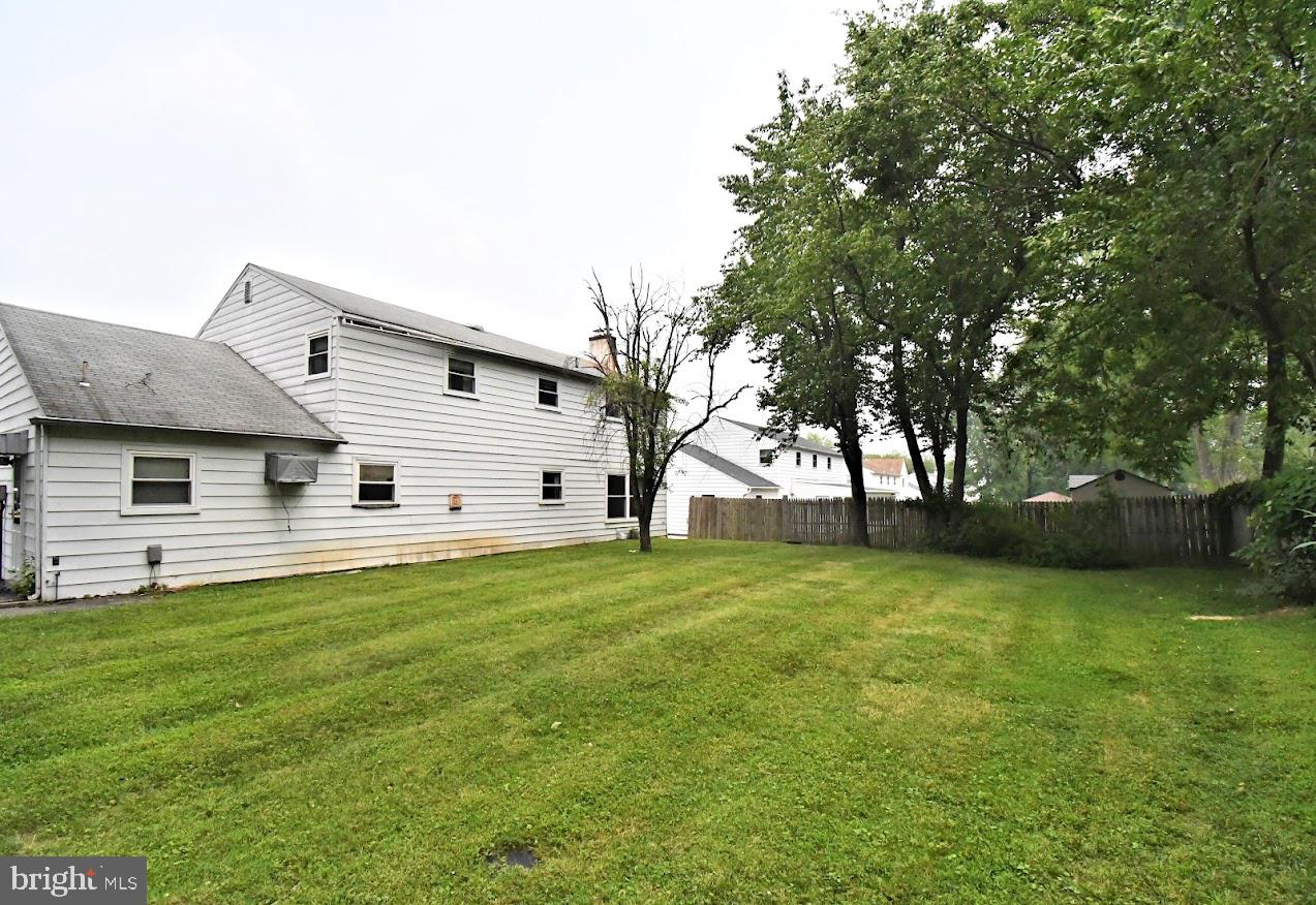 CRESTWYCK - Residential