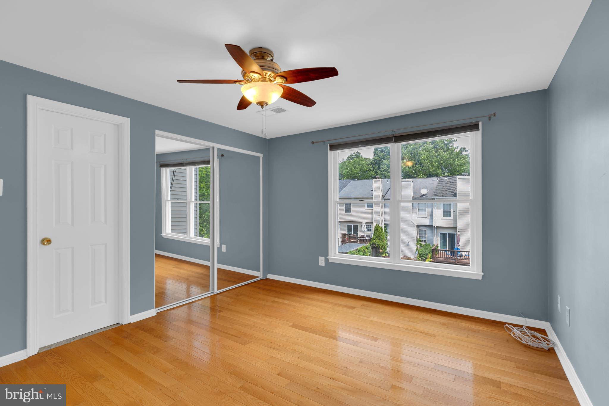 WASHINGTON SQUARE - Residential