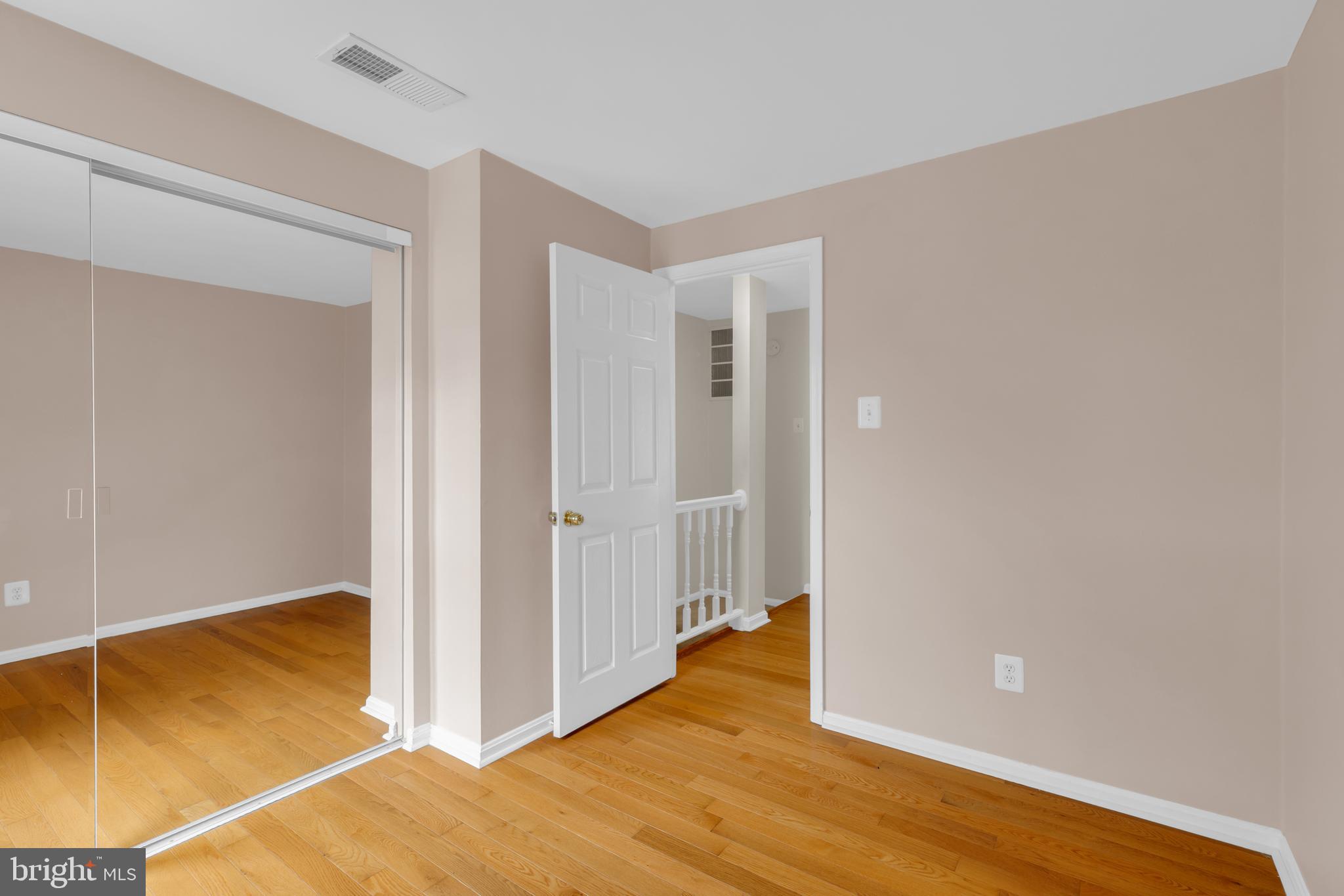 WASHINGTON SQUARE - Residential