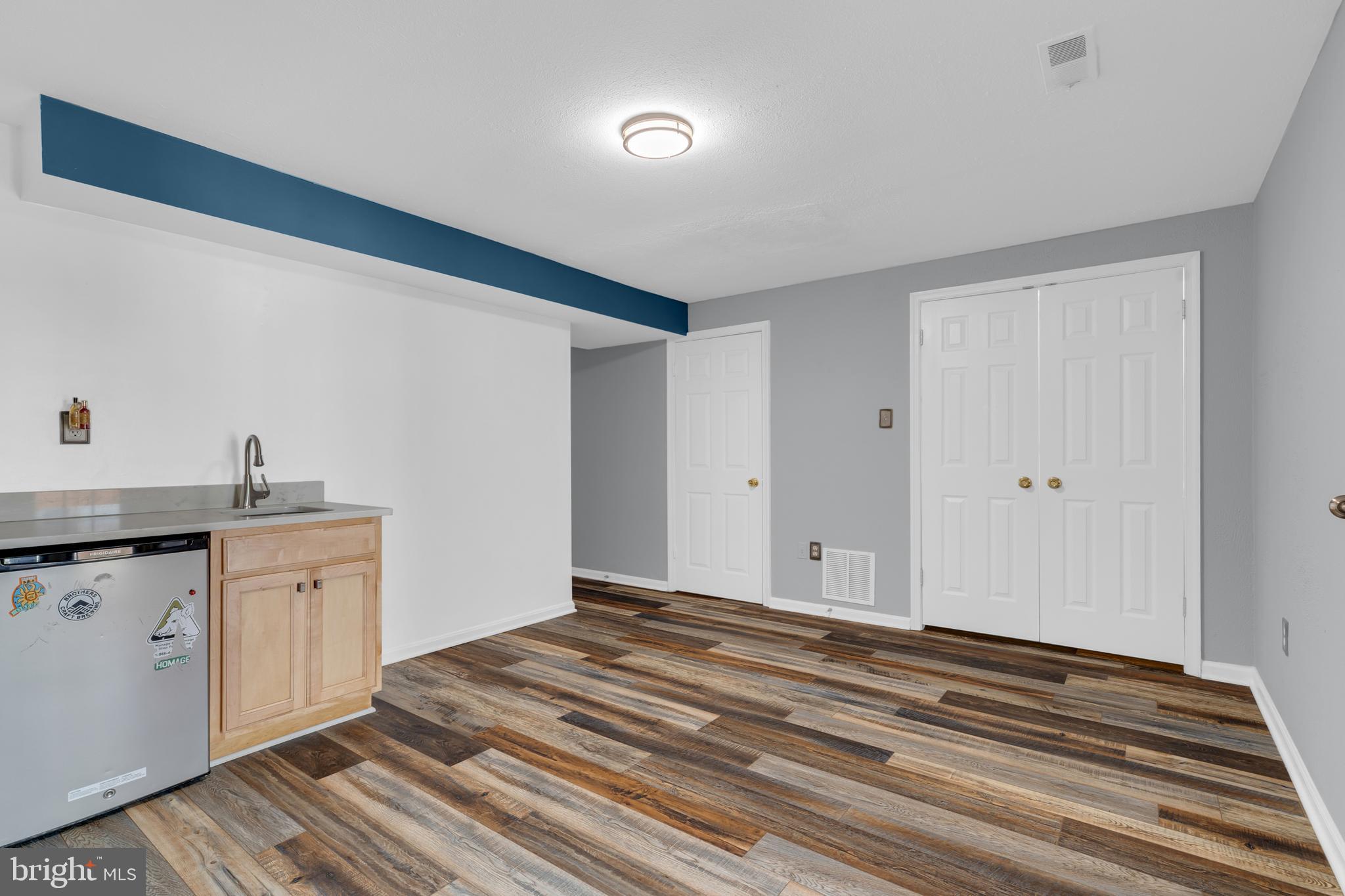 WASHINGTON SQUARE - Residential