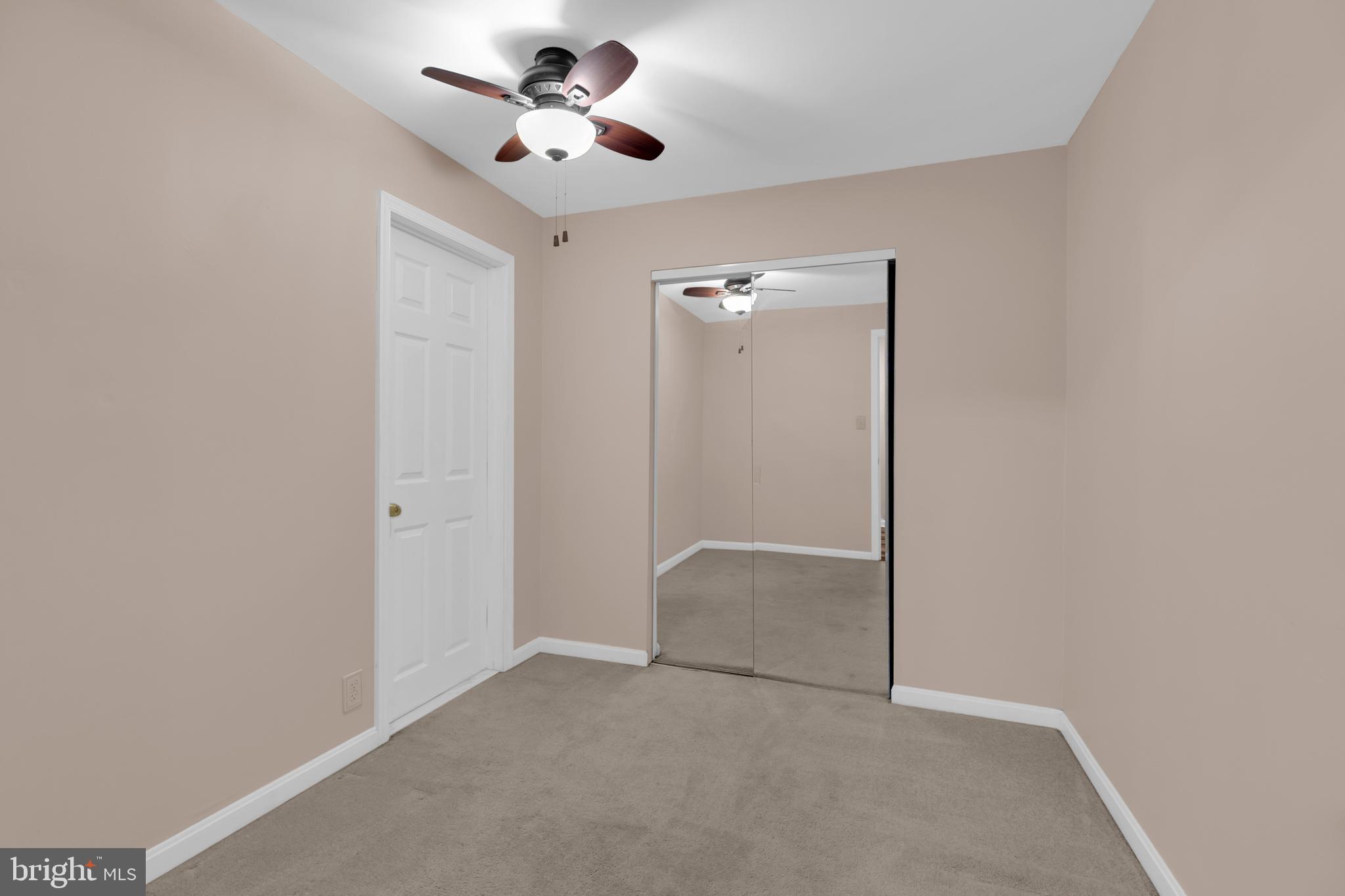 WASHINGTON SQUARE - Residential