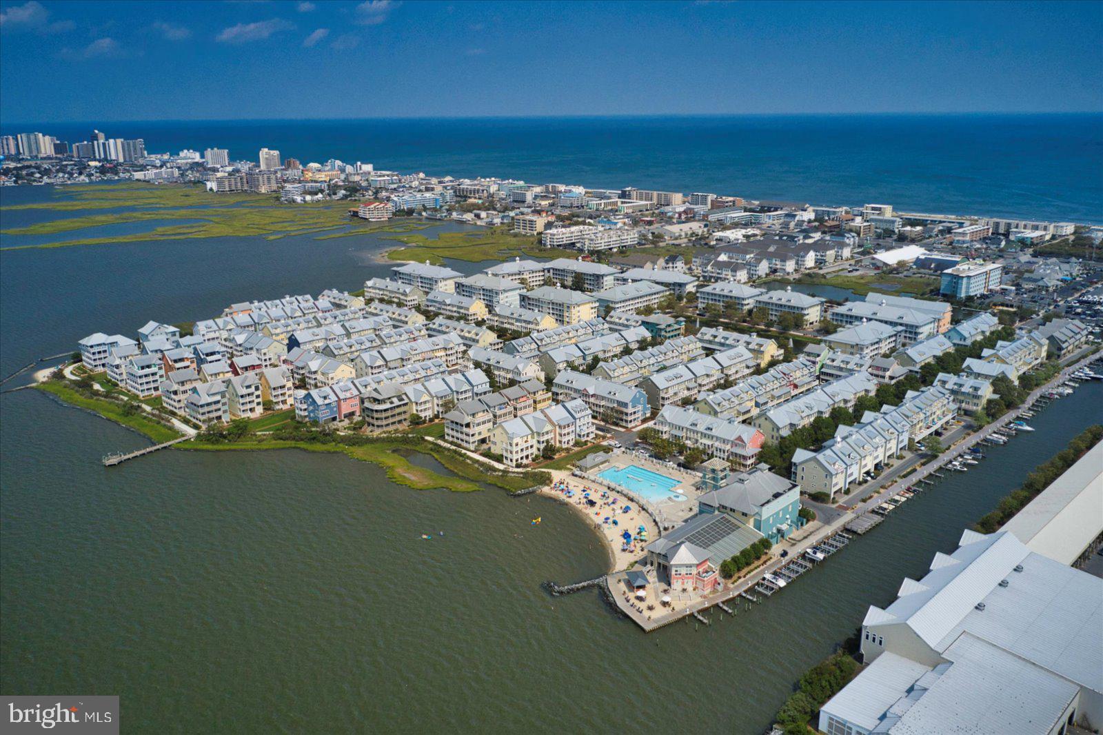 SUNSET ISLAND - Residential