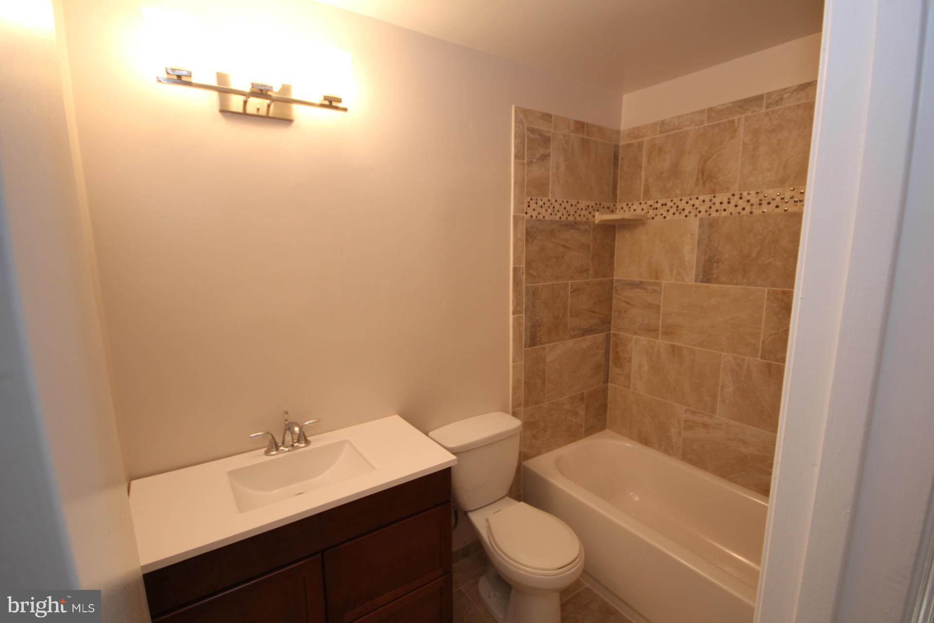 OLD BALLSTON SQUARE - Residential Lease