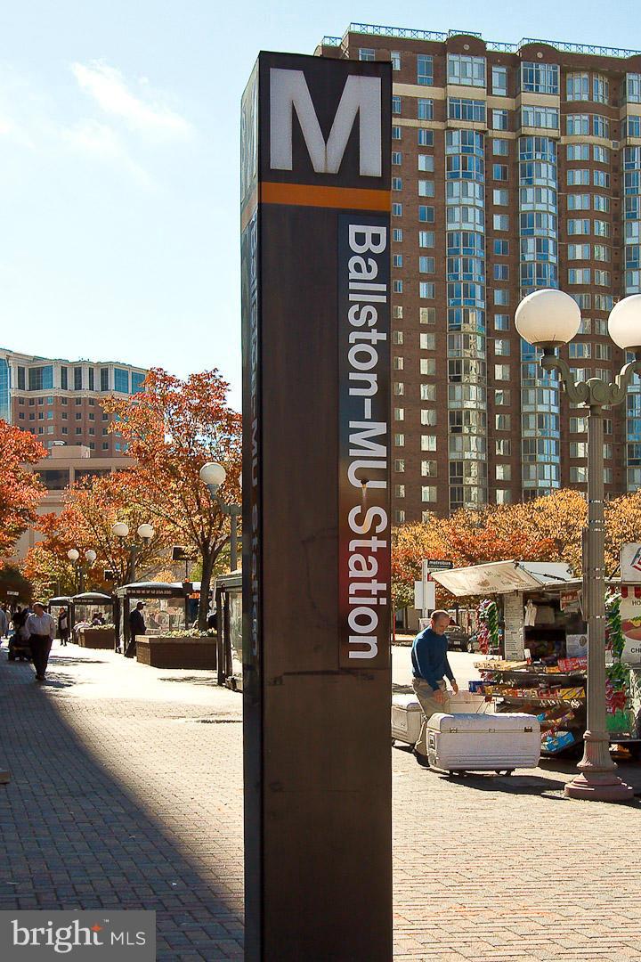 OLD BALLSTON SQUARE - Residential Lease
