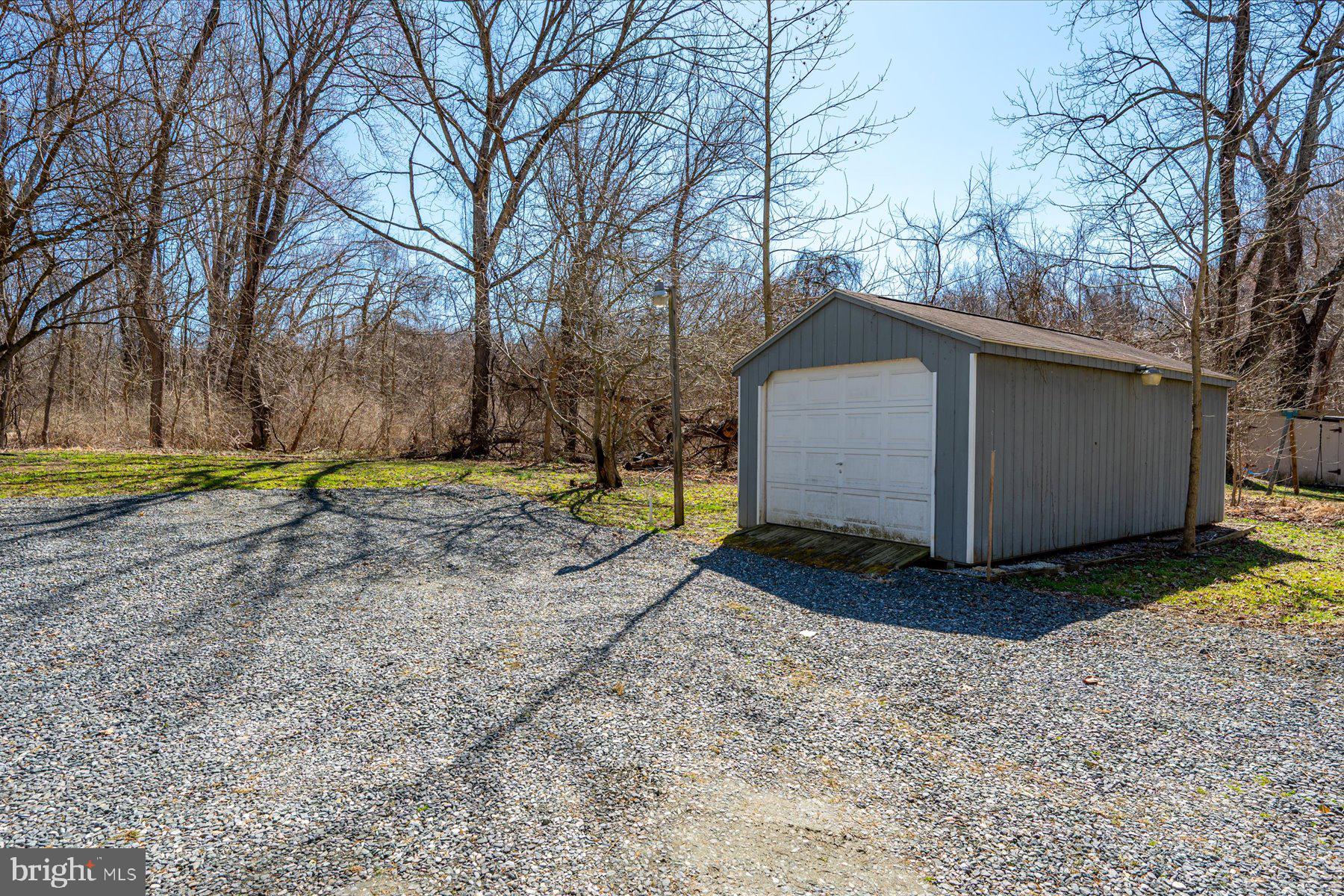 CROWNSVILLE - Residential