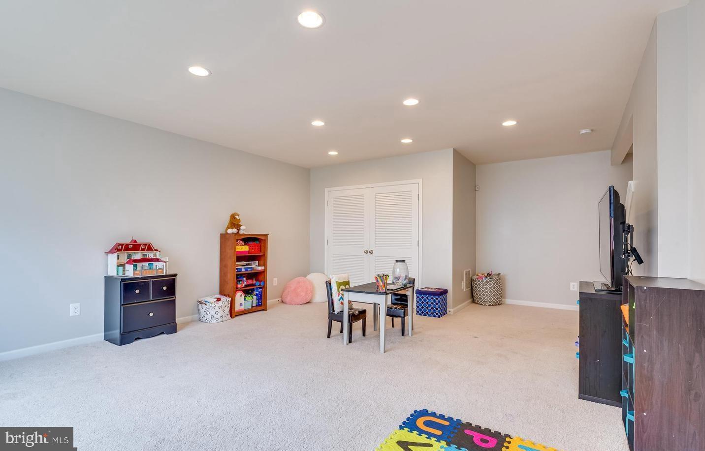 SNOWDEN BRIDGE - Residential Lease