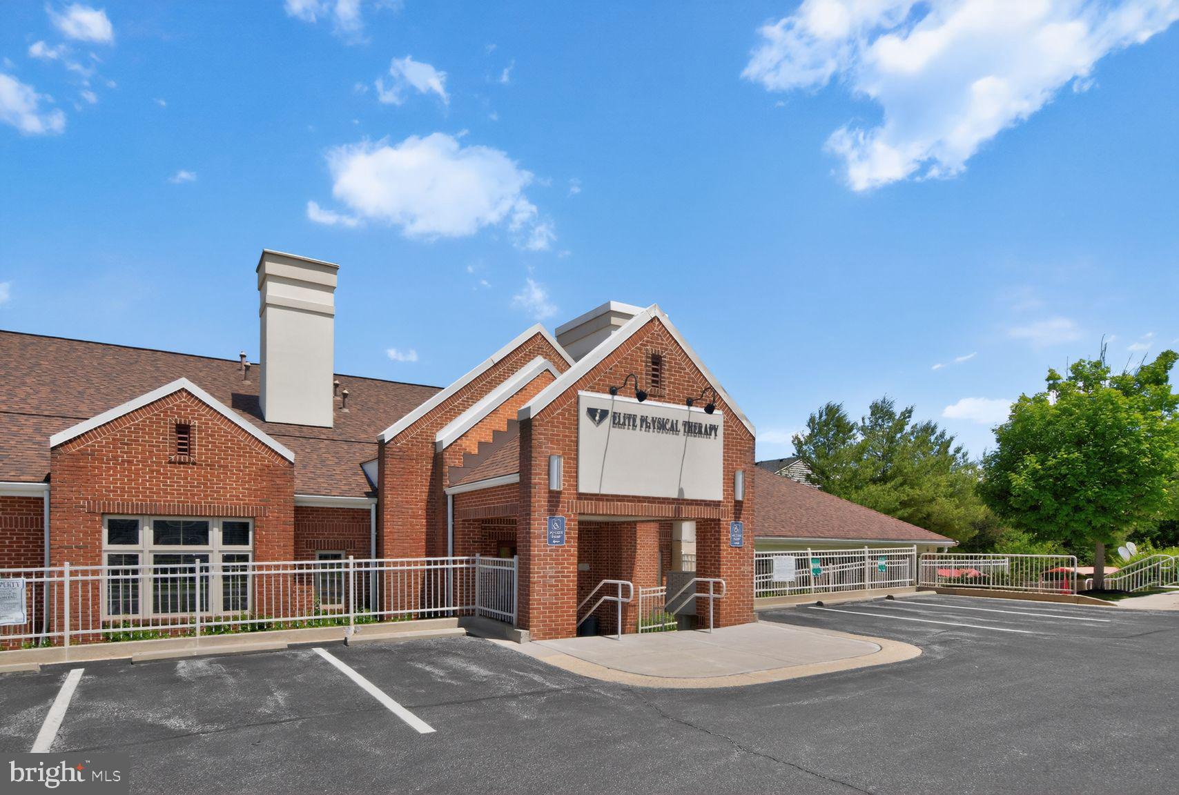 TAYLOR VILLAGE - Residential