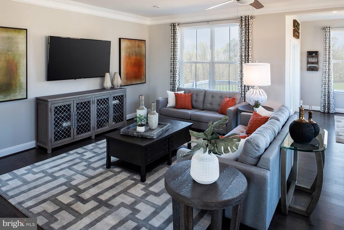 TAYLOR VILLAGE - Residential