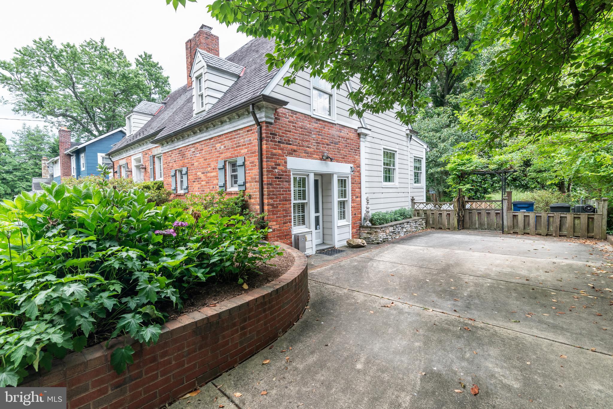 CHEVY CHASE TERRACE - Residential