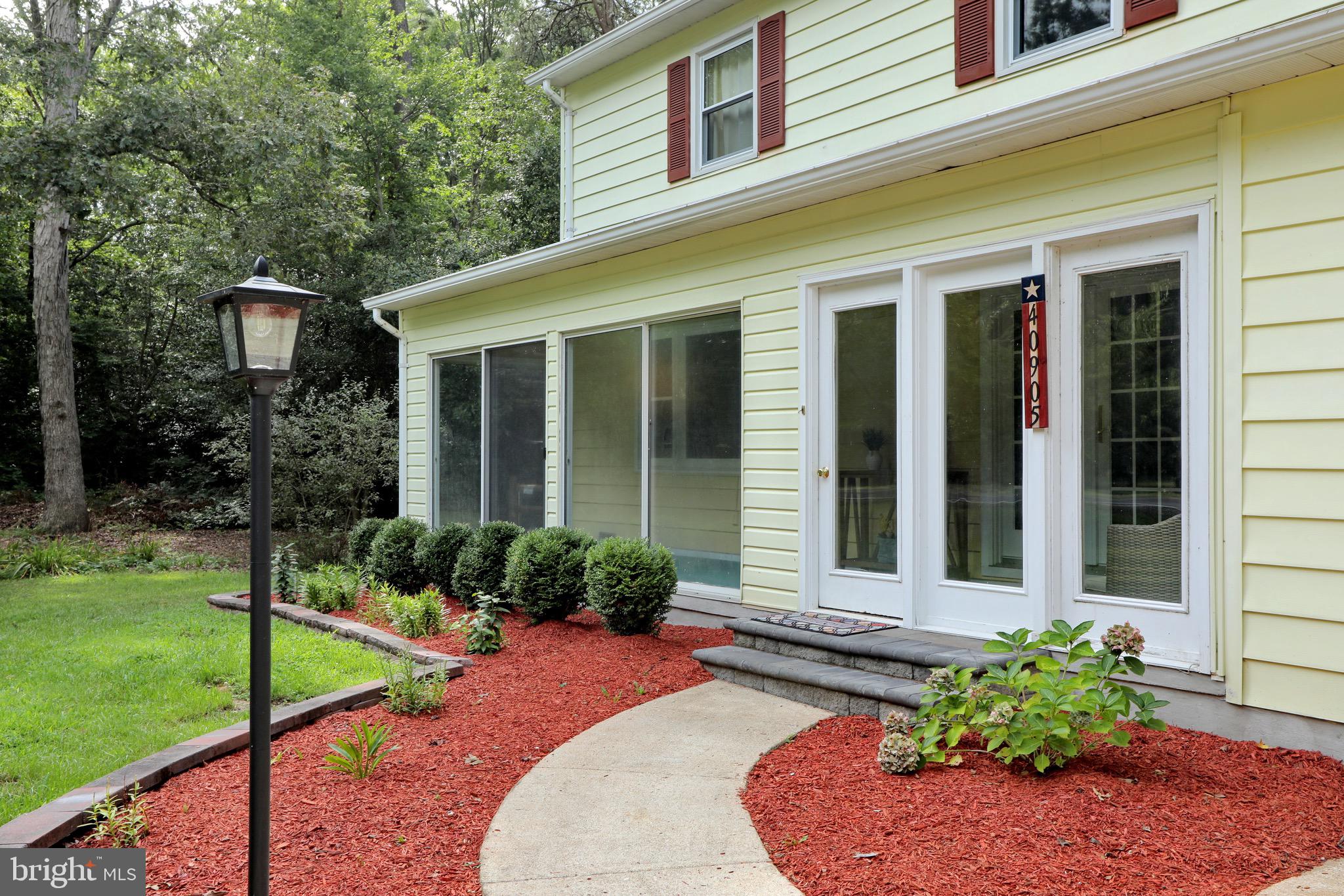 BRETON BAY ESTATES - Residential