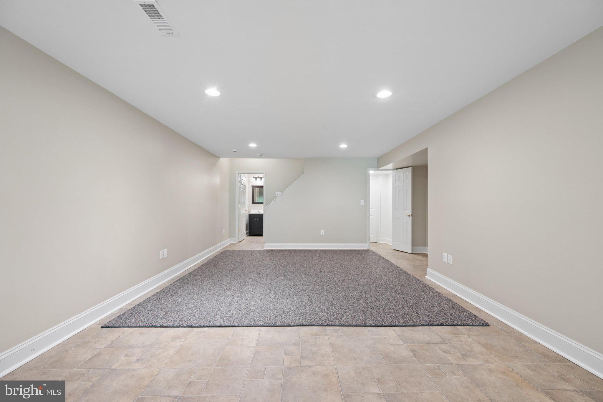 WORMANS MILL - Residential